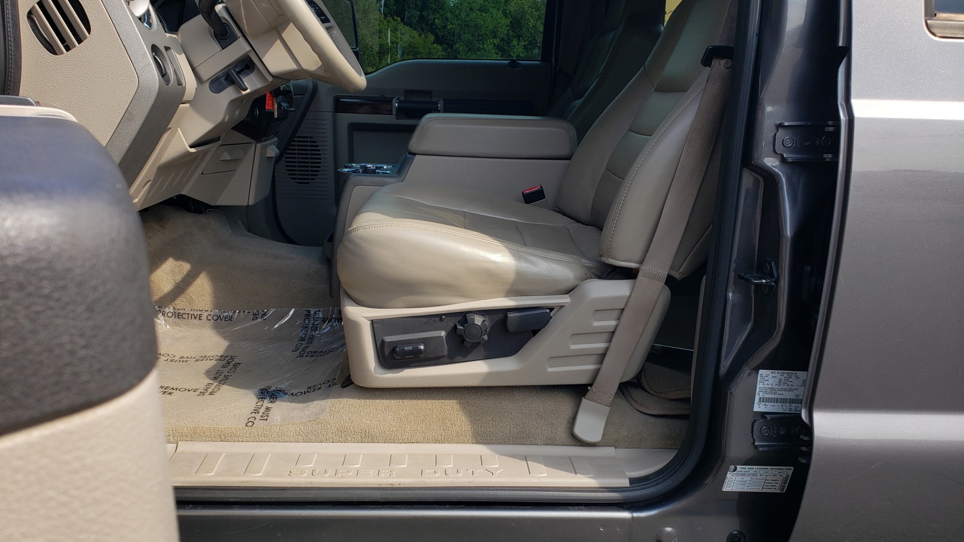 Used 2008 Ford Super Duty F-250 SRW Lariat for sale Sold at Formula Imports in Charlotte NC 28227 33