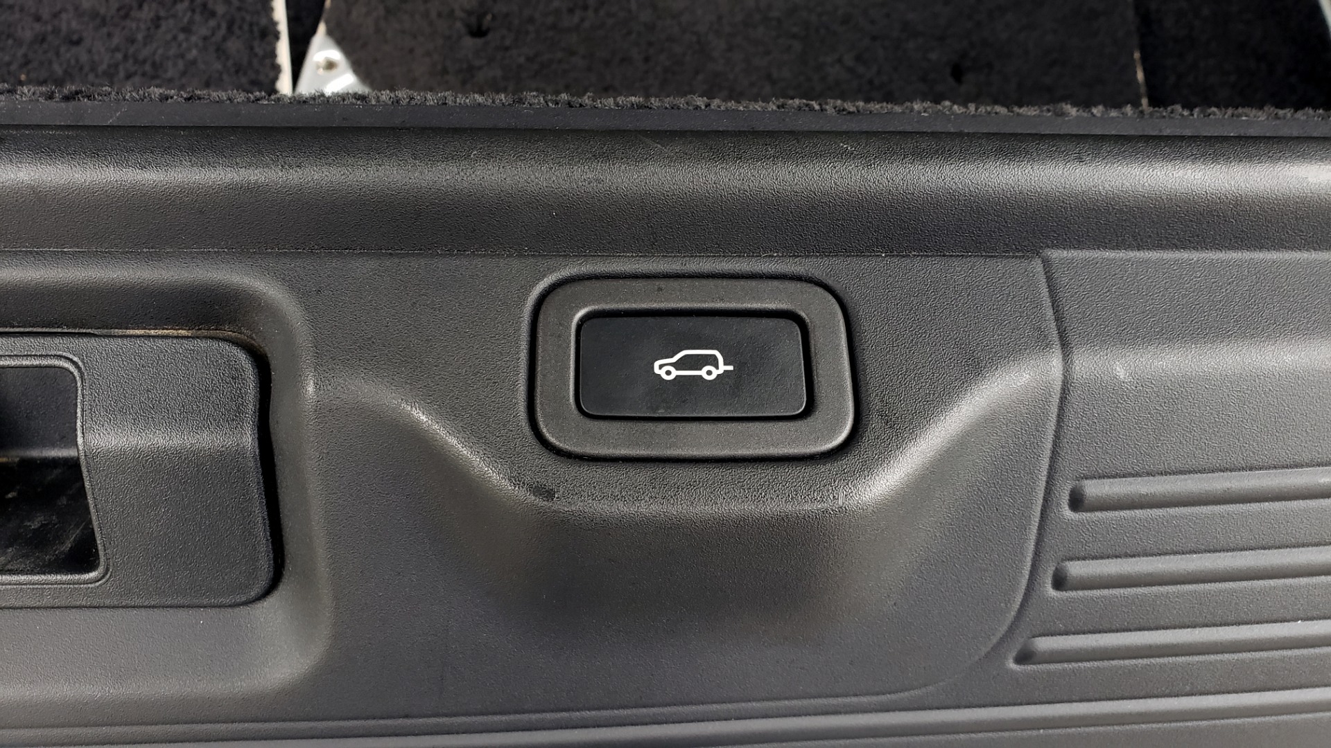 Used 2016 Land Rover RANGE ROVER AUTOBIOGRAPHY / SC-V8 / LWB / PANO-ROOF / NAV / MERIDIAN / ENT / REARVIEW for sale Sold at Formula Imports in Charlotte NC 28227 25