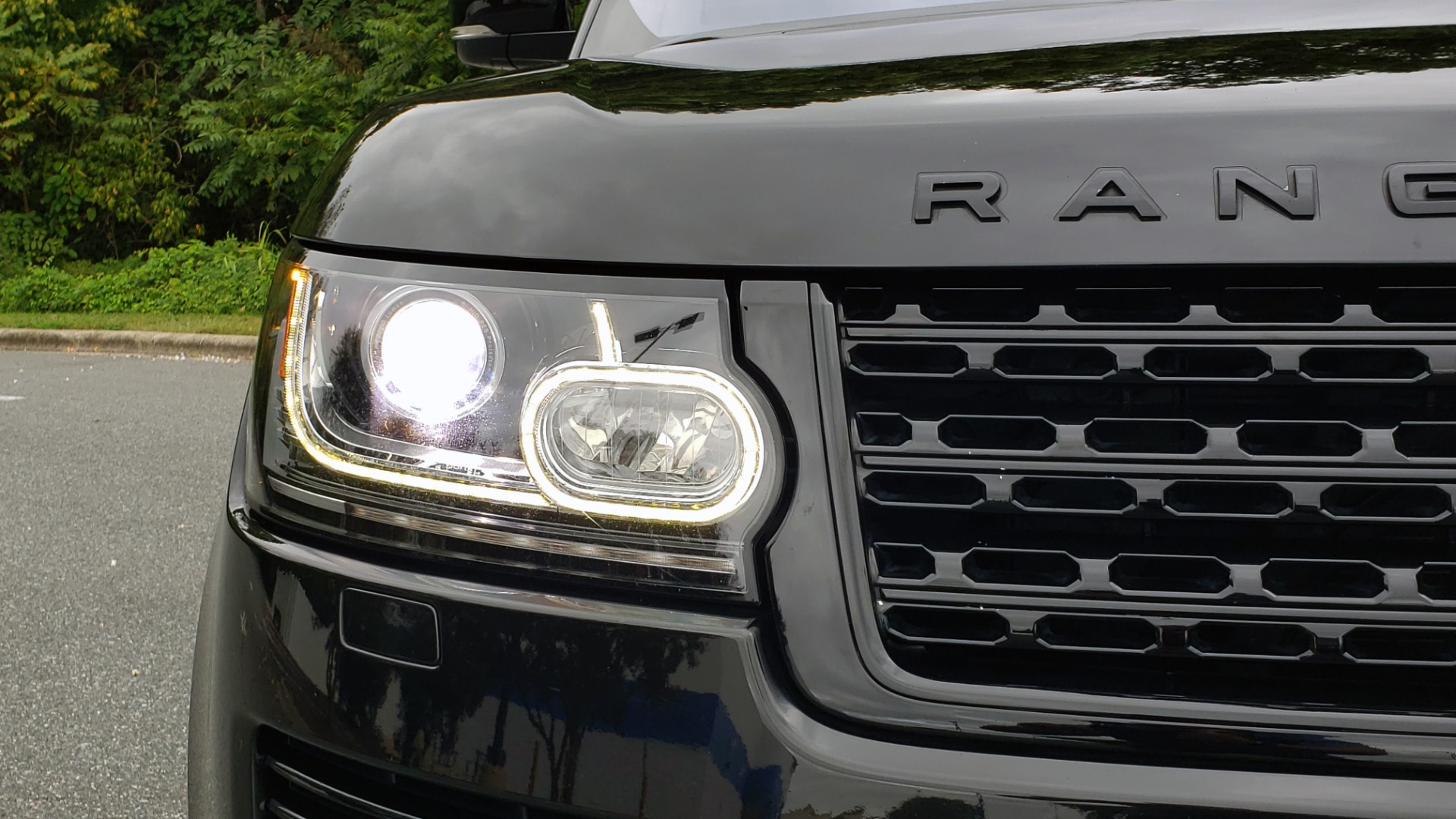 Used 2016 Land Rover RANGE ROVER AUTOBIOGRAPHY / SC-V8 / LWB / PANO-ROOF / NAV / MERIDIAN / ENT / REARVIEW for sale Sold at Formula Imports in Charlotte NC 28227 29