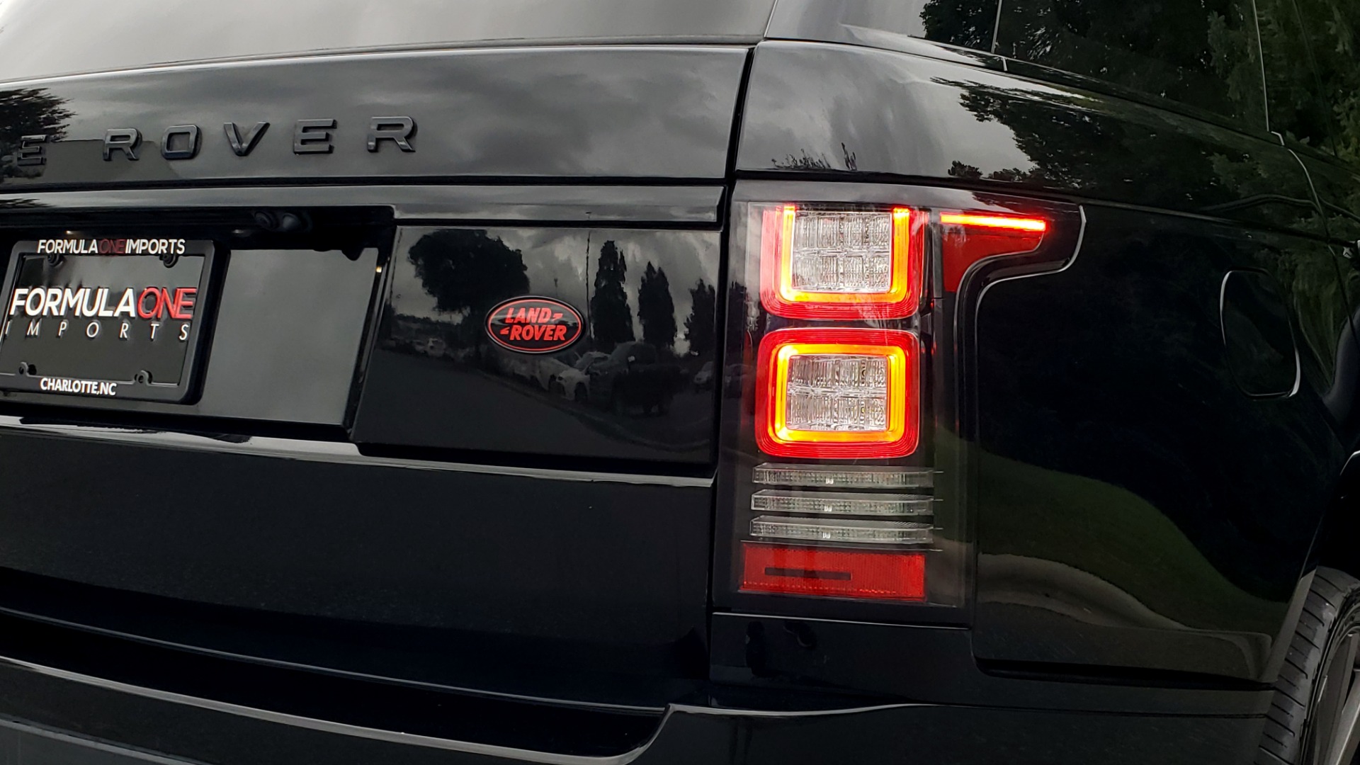 Used 2016 Land Rover RANGE ROVER AUTOBIOGRAPHY / SC-V8 / LWB / PANO-ROOF / NAV / MERIDIAN / ENT / REARVIEW for sale Sold at Formula Imports in Charlotte NC 28227 37