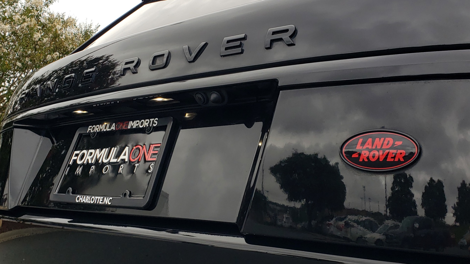 Used 2016 Land Rover RANGE ROVER AUTOBIOGRAPHY / SC-V8 / LWB / PANO-ROOF / NAV / MERIDIAN / ENT / REARVIEW for sale Sold at Formula Imports in Charlotte NC 28227 38