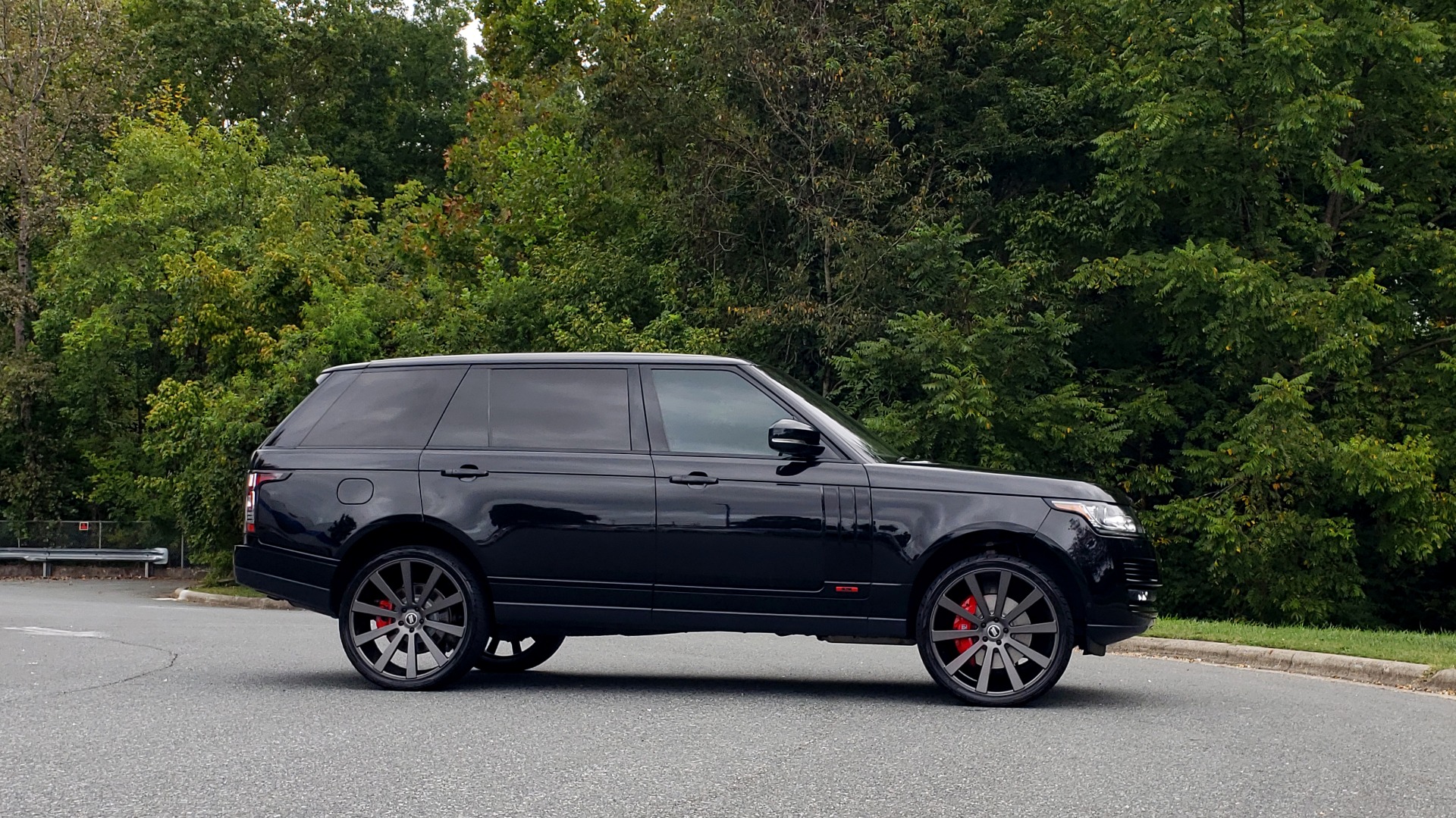 Used 2016 Land Rover RANGE ROVER AUTOBIOGRAPHY / SC-V8 / LWB / PANO-ROOF / NAV / MERIDIAN / ENT / REARVIEW for sale Sold at Formula Imports in Charlotte NC 28227 5