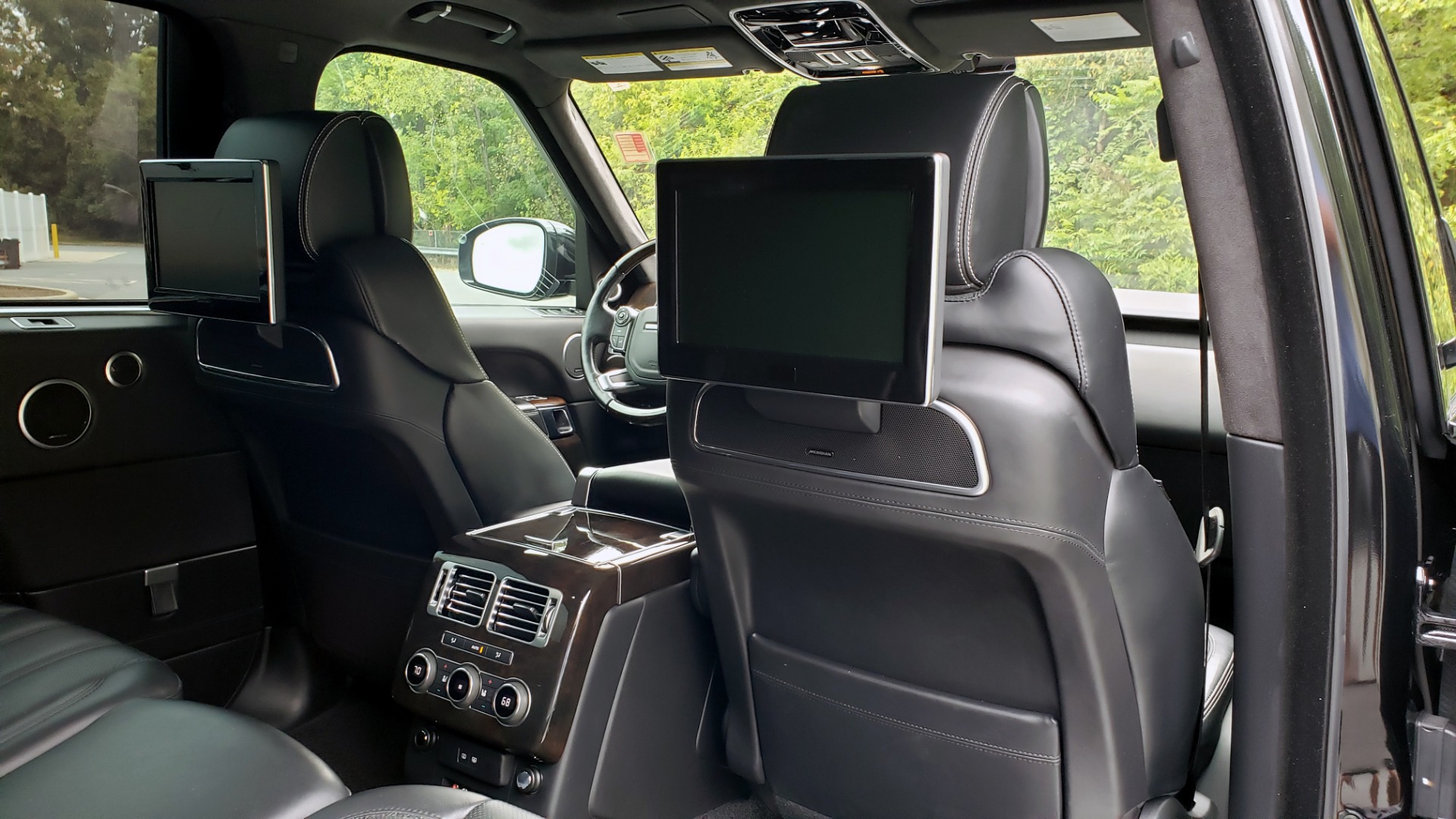Used 2016 Land Rover RANGE ROVER AUTOBIOGRAPHY / SC-V8 / LWB / PANO-ROOF / NAV / MERIDIAN / ENT / REARVIEW for sale Sold at Formula Imports in Charlotte NC 28227 93
