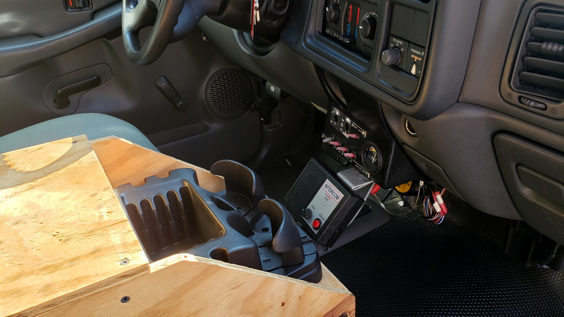 Used 2005 Chevrolet SILVERADO 3500 DRW / 4WD / REG CAB / 6.6L DURAMAX / DOOMSDAY PREPPER for sale Sold at Formula Imports in Charlotte NC 28227 27