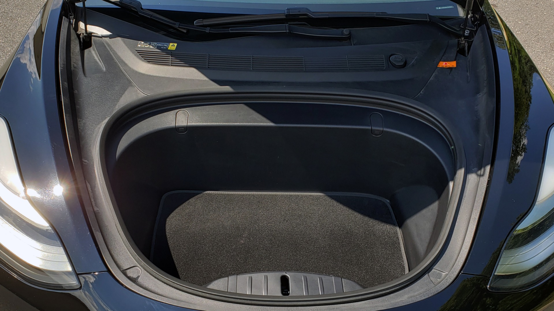 Used 2018 Tesla MODEL 3 LONG RANGE BATTERY / NAV / GLASS ROOF / REARVIEW for sale Sold at Formula Imports in Charlotte NC 28227 11