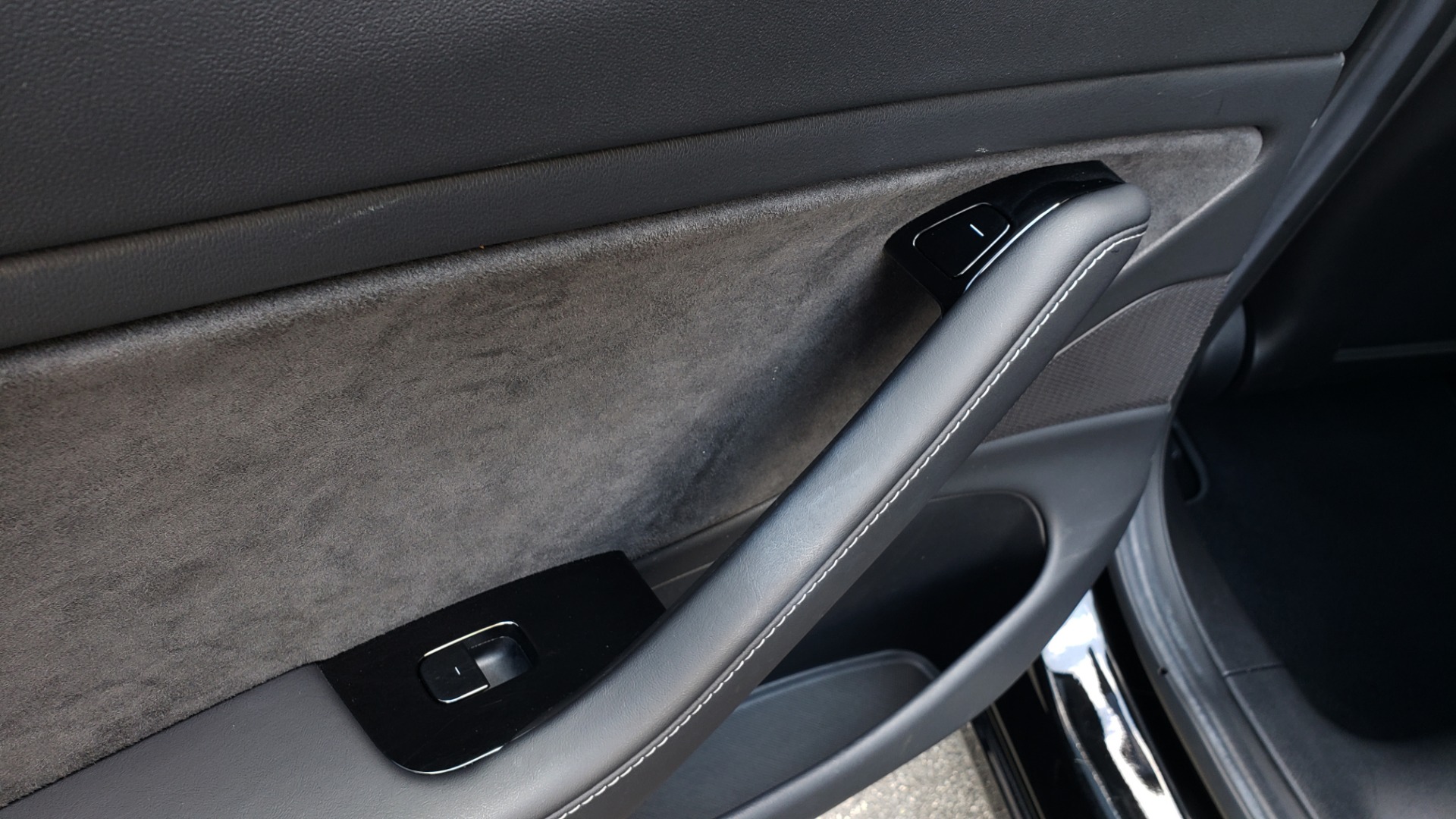 Used 2018 Tesla MODEL 3 LONG RANGE BATTERY / NAV / GLASS ROOF / REARVIEW for sale Sold at Formula Imports in Charlotte NC 28227 46