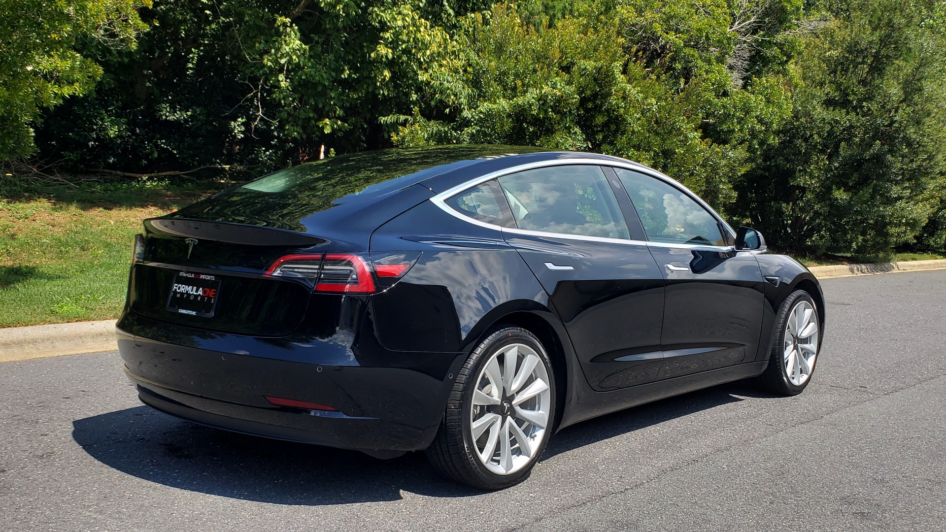 Used 2018 Tesla MODEL 3 LONG RANGE BATTERY / NAV / GLASS ROOF / REARVIEW for sale Sold at Formula Imports in Charlotte NC 28227 5