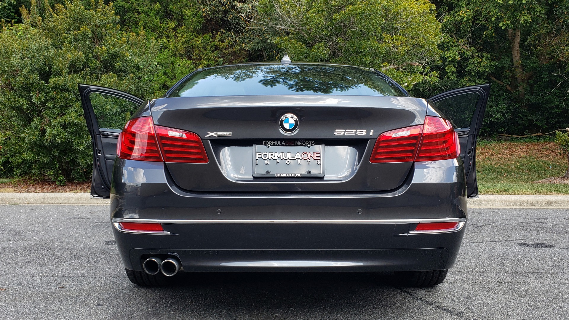 Used 2016 BMW 5 SERIES 528I XDRIVE / PREM / LUX / DRVR ASST / CLD WTHR / REARVIEW for sale Sold at Formula Imports in Charlotte NC 28227 26