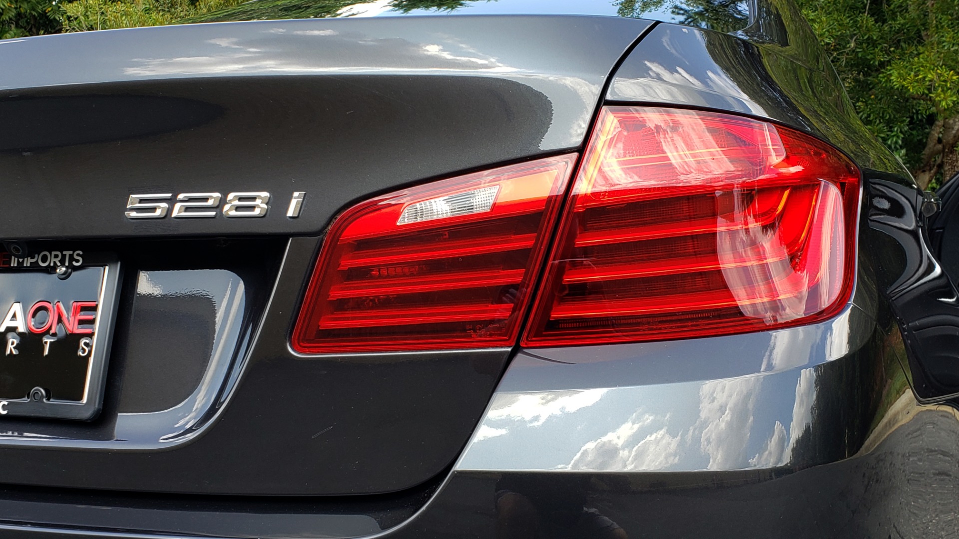 Used 2016 BMW 5 SERIES 528I XDRIVE / PREM / LUX / DRVR ASST / CLD WTHR / REARVIEW for sale Sold at Formula Imports in Charlotte NC 28227 28