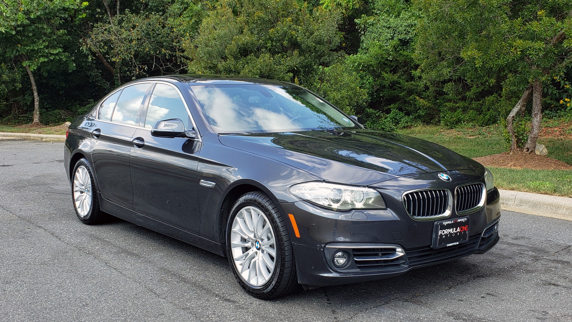 Used 2016 BMW 5 SERIES 528I XDRIVE / PREM / LUX / DRVR ASST / CLD WTHR / REARVIEW for sale Sold at Formula Imports in Charlotte NC 28227 4