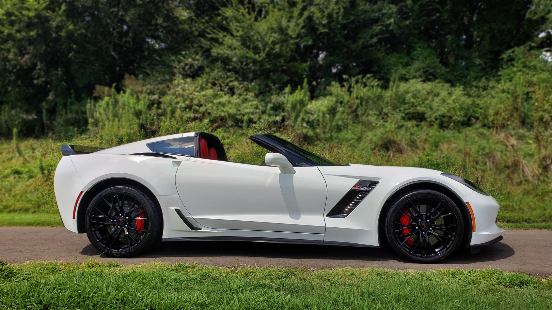 Used 2015 Chevrolet CORVETTE Z06 3LZ / 6.2L SUPERCHARGED 650HP / NAV / BOSE / REARVIEW for sale Sold at Formula Imports in Charlotte NC 28227 17