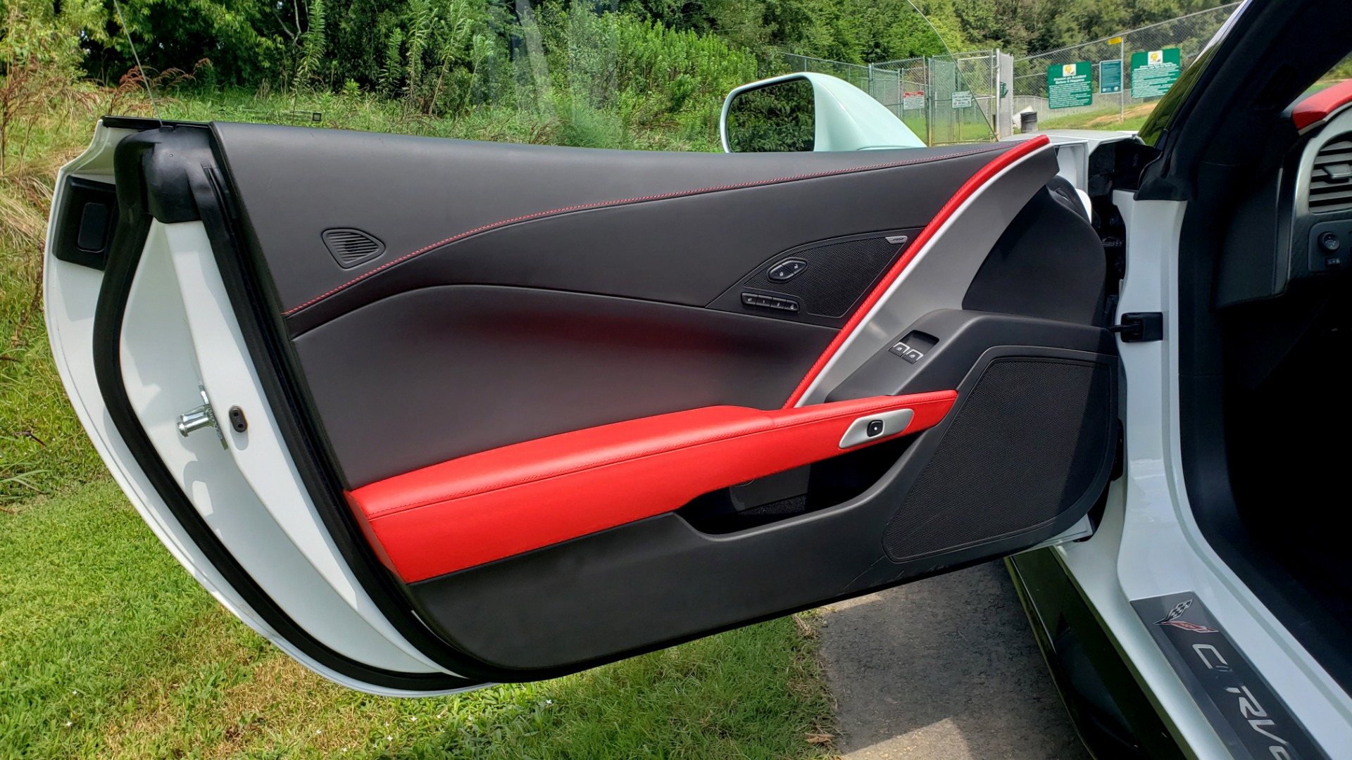 Used 2015 Chevrolet CORVETTE Z06 3LZ / 6.2L SUPERCHARGED 650HP / NAV / BOSE / REARVIEW for sale Sold at Formula Imports in Charlotte NC 28227 45