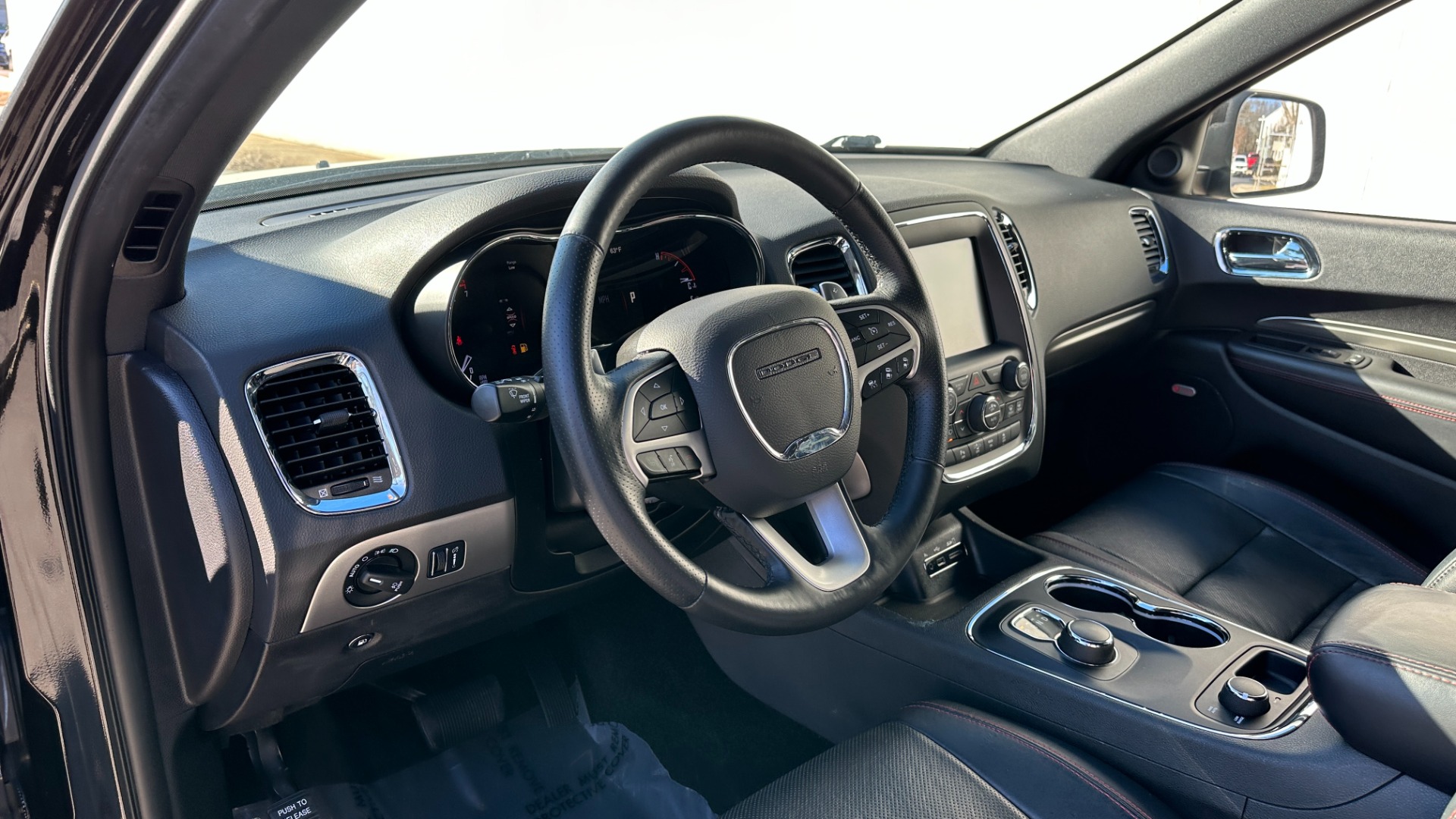 Used 2015 Dodge Durango R/T / HEMI V8 / CAPTAINS CHAIRS / 3 ROW SEATING / TECH PKG / NAPPA LEATHER for sale Sold at Formula Imports in Charlotte NC 28227 11