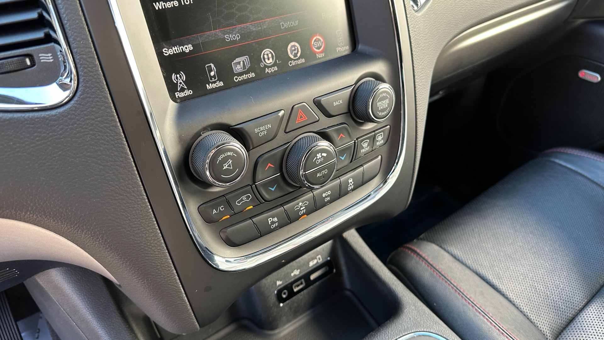 Used 2015 Dodge Durango R/T / HEMI V8 / CAPTAINS CHAIRS / 3 ROW SEATING / TECH PKG / NAPPA LEATHER for sale Sold at Formula Imports in Charlotte NC 28227 19
