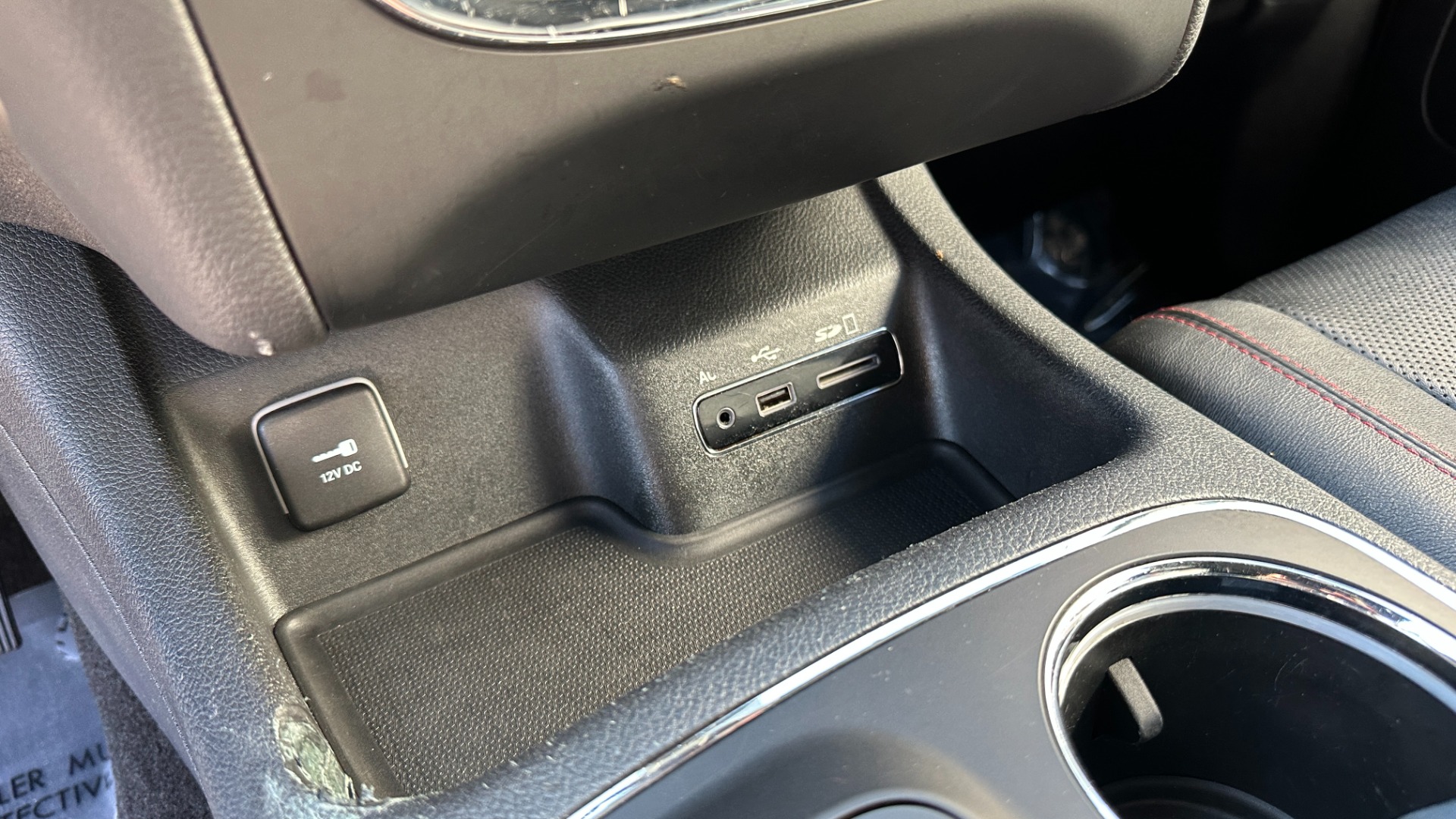 Used 2015 Dodge Durango R/T / HEMI V8 / CAPTAINS CHAIRS / 3 ROW SEATING / TECH PKG / NAPPA LEATHER for sale Sold at Formula Imports in Charlotte NC 28227 20
