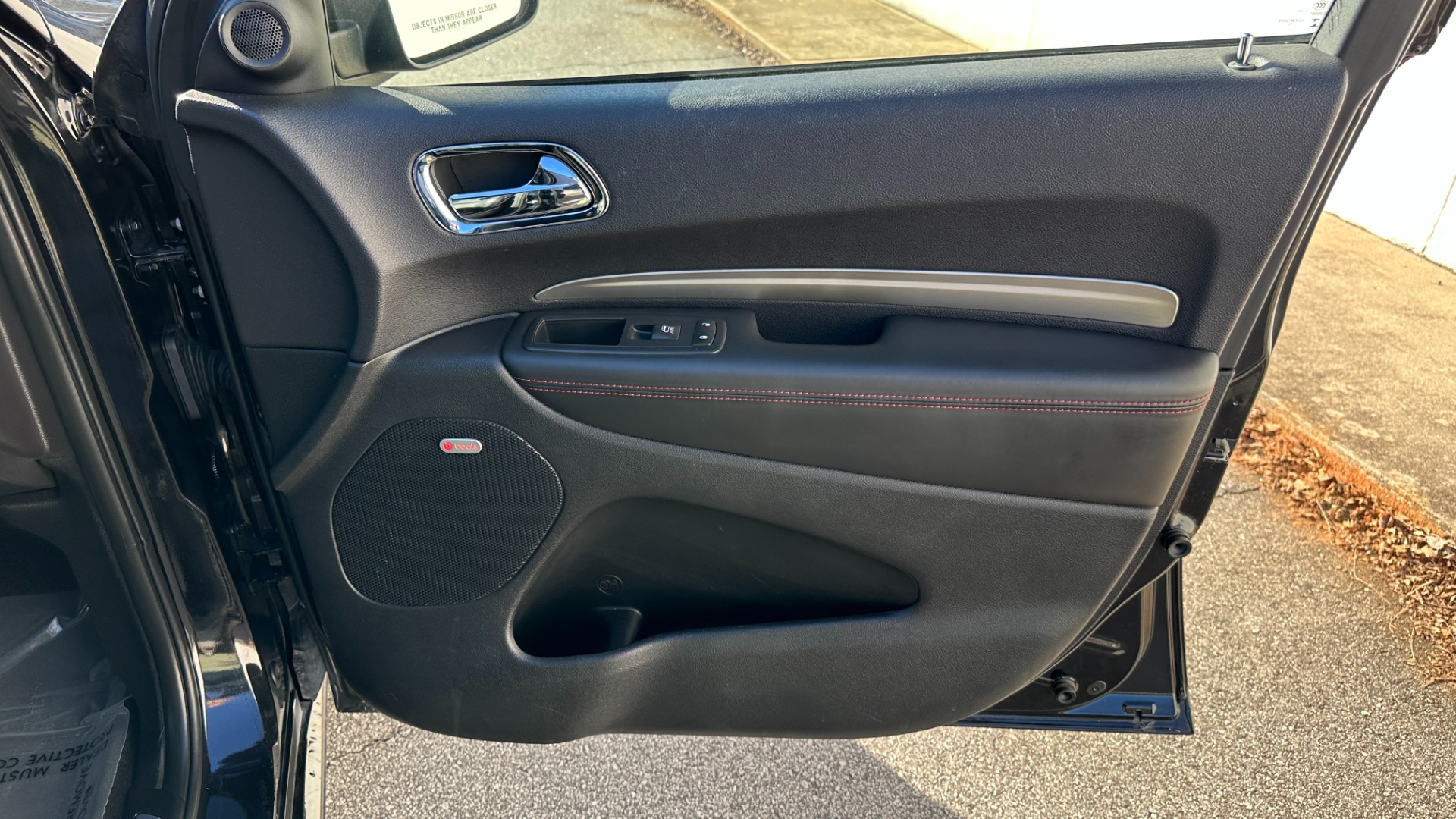Used 2015 Dodge Durango R/T / HEMI V8 / CAPTAINS CHAIRS / 3 ROW SEATING / TECH PKG / NAPPA LEATHER for sale Sold at Formula Imports in Charlotte NC 28227 39