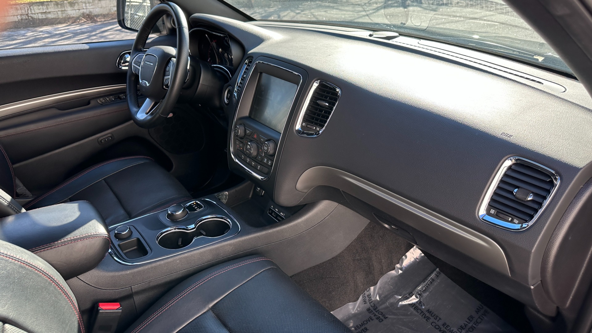 Used 2015 Dodge Durango R/T / HEMI V8 / CAPTAINS CHAIRS / 3 ROW SEATING / TECH PKG / NAPPA LEATHER for sale Sold at Formula Imports in Charlotte NC 28227 40