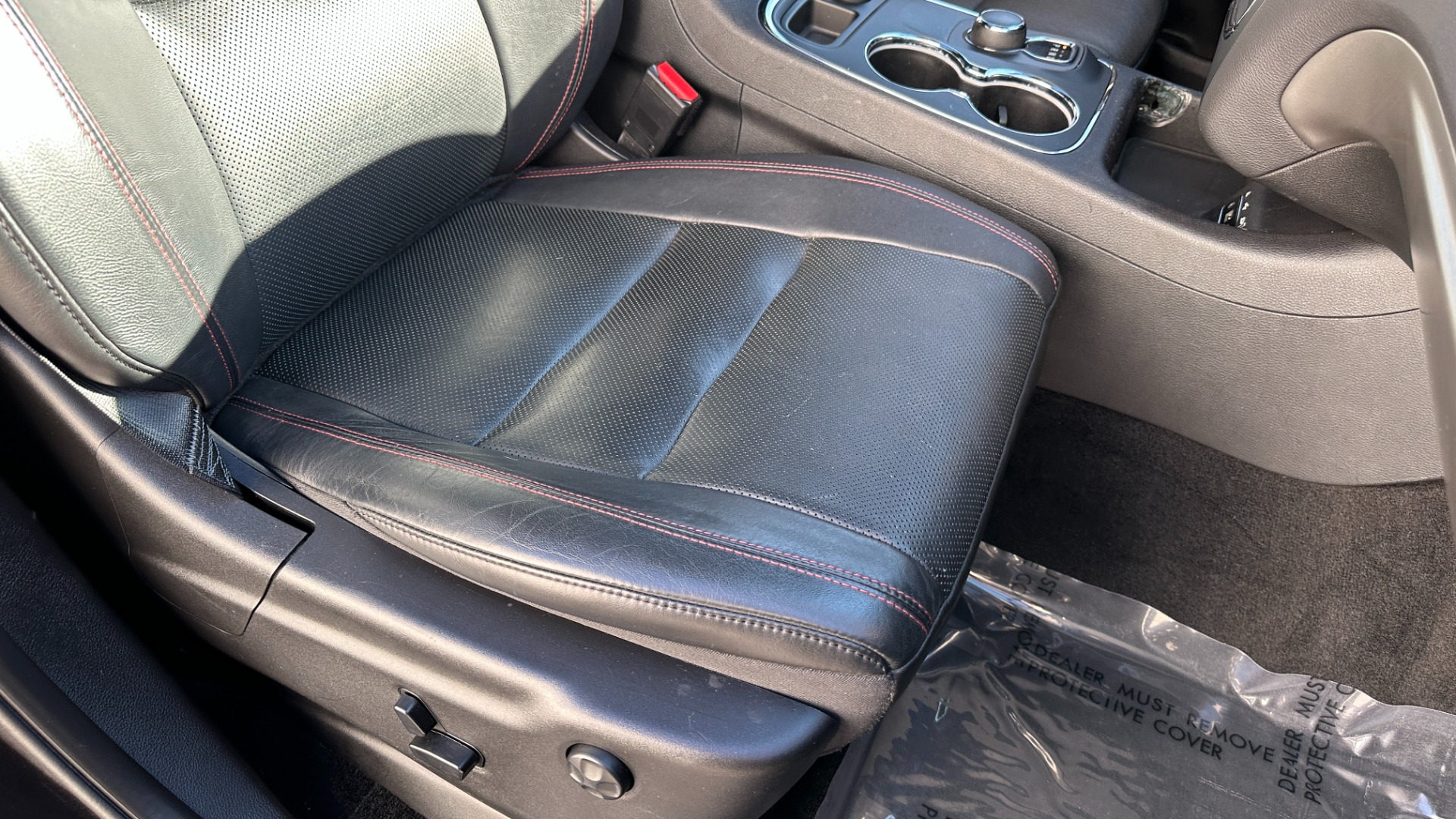 Used 2015 Dodge Durango R/T / HEMI V8 / CAPTAINS CHAIRS / 3 ROW SEATING / TECH PKG / NAPPA LEATHER for sale Sold at Formula Imports in Charlotte NC 28227 43