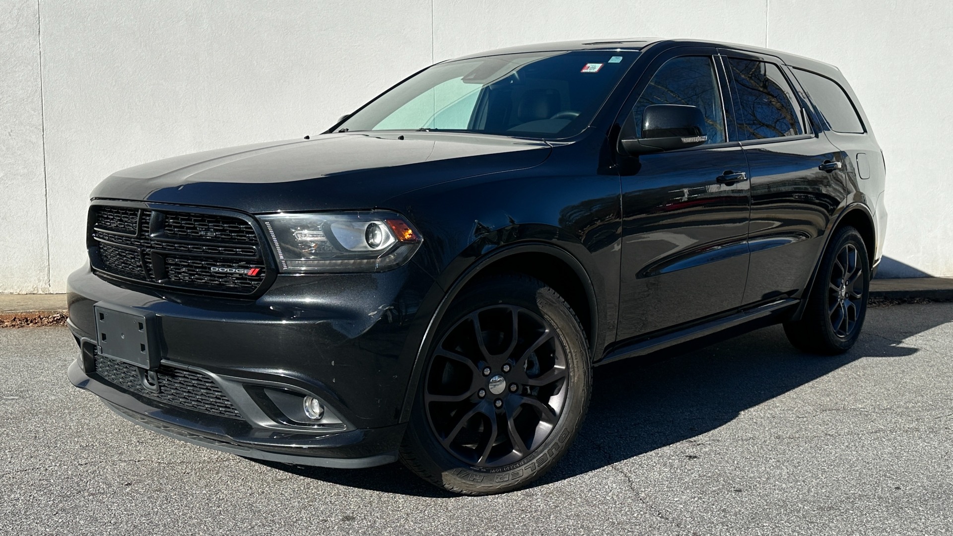 Used 2015 Dodge Durango R/T / HEMI V8 / CAPTAINS CHAIRS / 3 ROW SEATING / TECH PKG / NAPPA LEATHER for sale Sold at Formula Imports in Charlotte NC 28227 1
