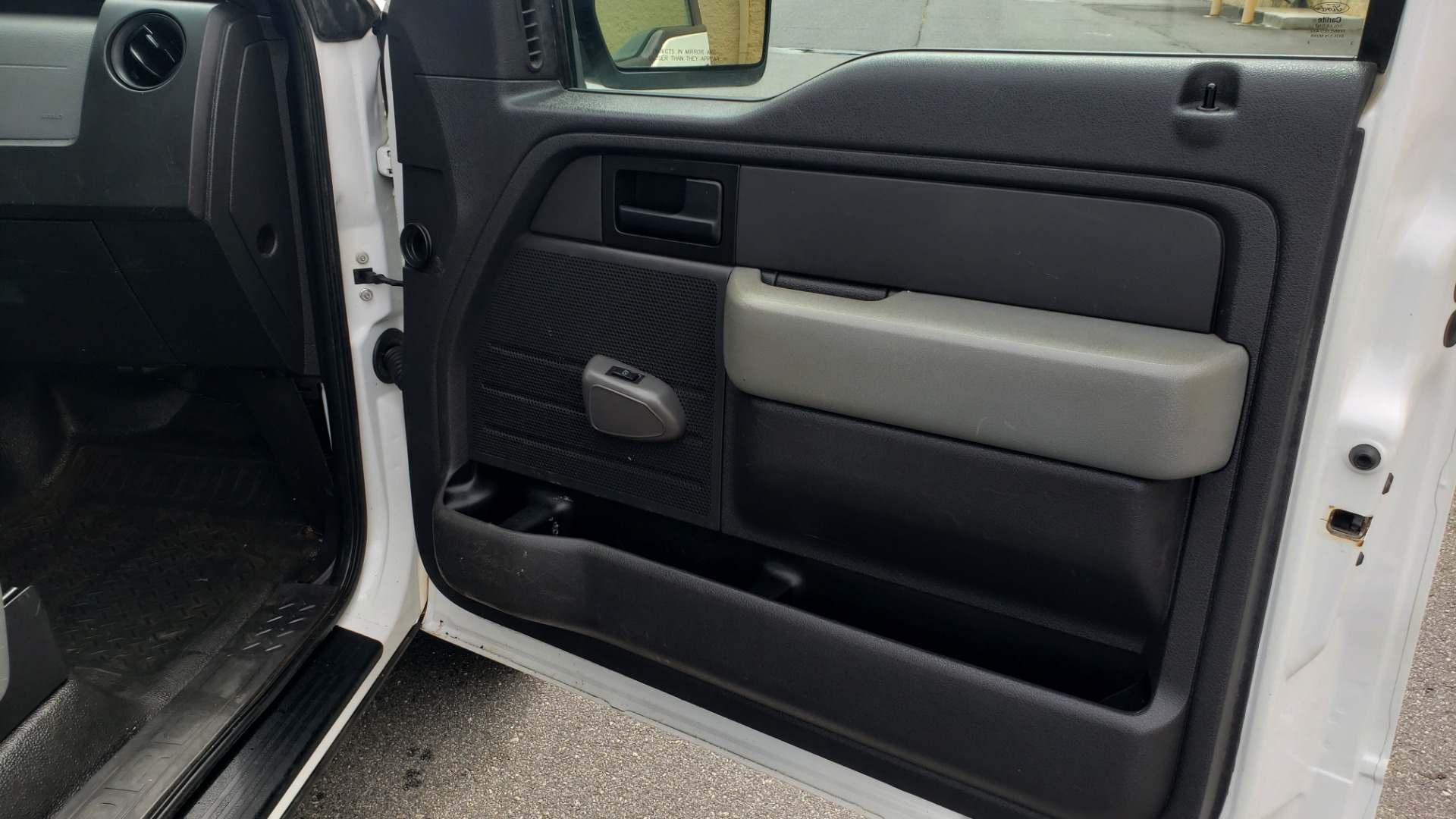 Used 2013 Ford F-150 XL / 2WD / 145 WB / 3.7L V6 / 6-SPD AUTO / TOW PKG for sale Sold at Formula Imports in Charlotte NC 28227 22