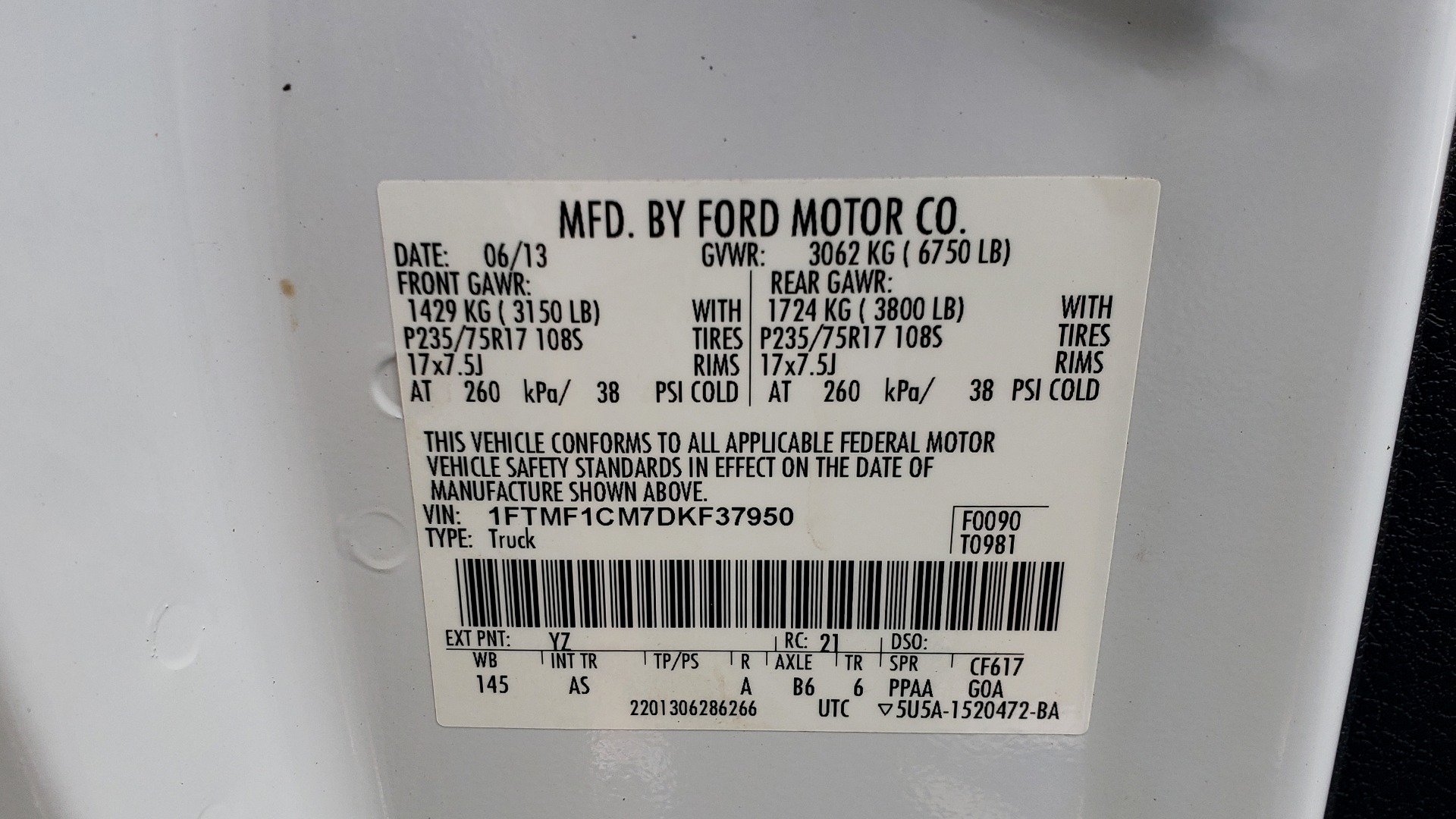 Used 2013 Ford F-150 XL / 2WD / 145 WB / 3.7L V6 / 6-SPD AUTO / TOW PKG for sale Sold at Formula Imports in Charlotte NC 28227 52