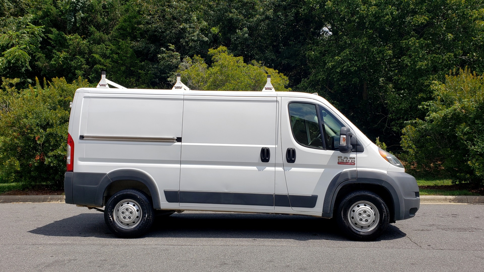 Used 2015 Ram PROMASTER CARGO VAN 1500 / LOW ROOF / 136IN WB / ROOF RACK / 1-OWNER for sale Sold at Formula Imports in Charlotte NC 28227 5