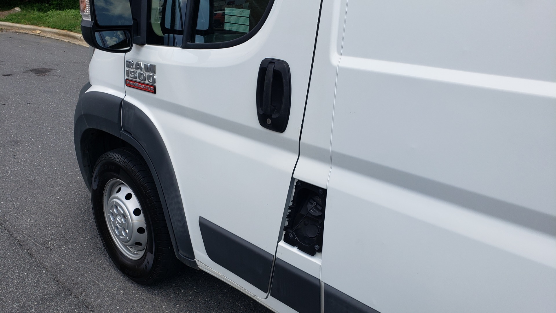 Used 2015 Ram PROMASTER CARGO VAN 1500 / LOW ROOF / 136IN WB / ROOF RACK / 1-OWNER for sale Sold at Formula Imports in Charlotte NC 28227 8