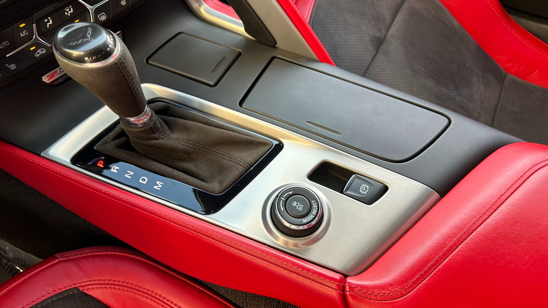 Used 2016 Chevrolet Corvette Z06 3LZ / CARBON ROOF AND HOOD / SUPERCHARGED / 8 SPEED AUTO for sale $72,900 at Formula Imports in Charlotte NC 28227 23