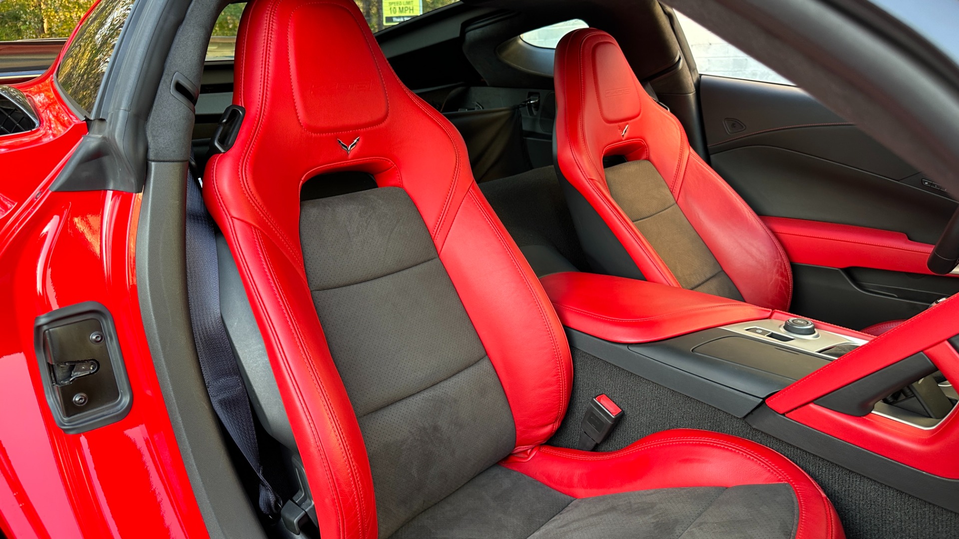 Used 2016 Chevrolet Corvette Z06 3LZ / CARBON ROOF AND HOOD