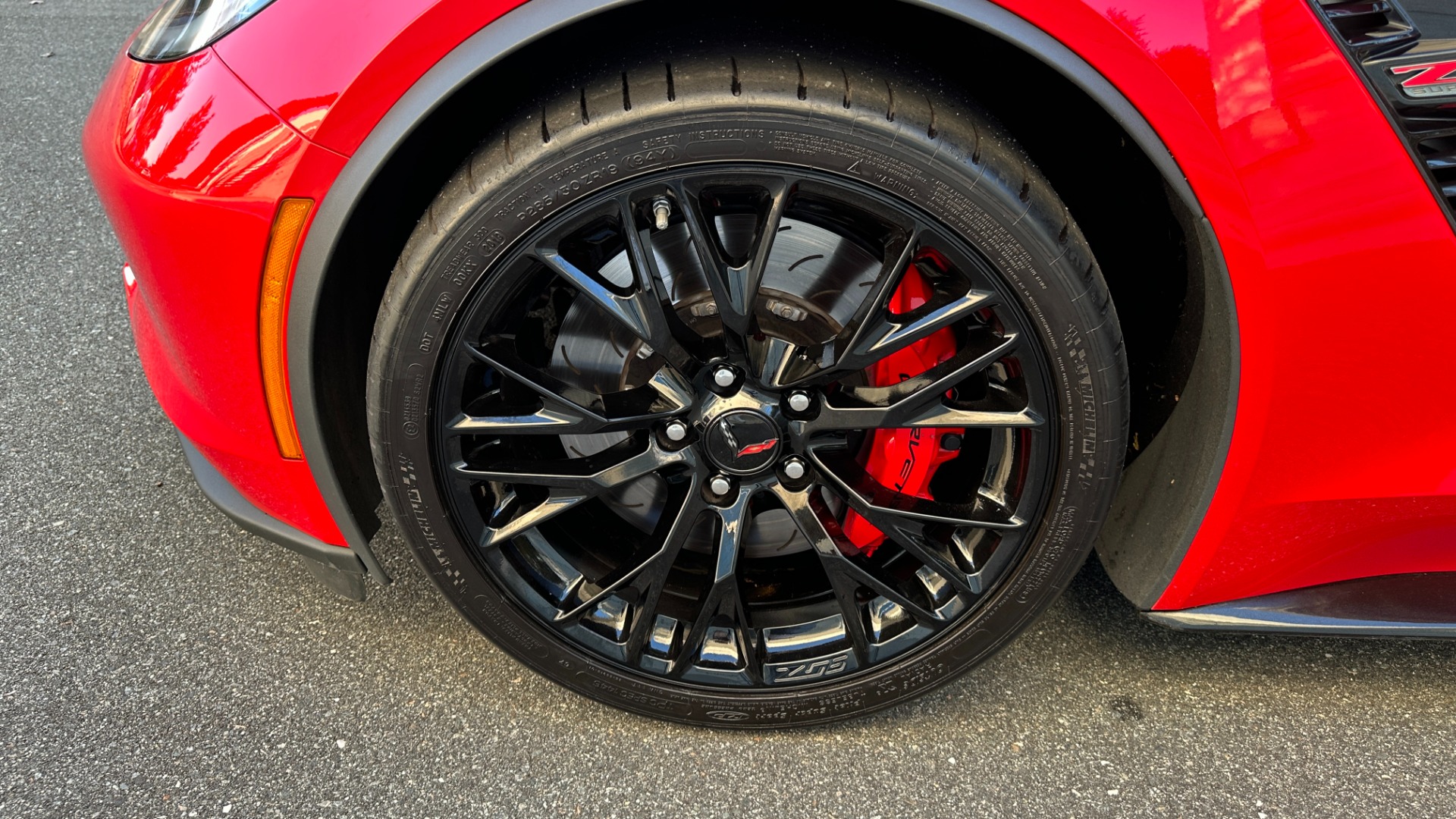 Used 2016 Chevrolet Corvette Z06 3LZ / CARBON ROOF AND HOOD / SUPERCHARGED / 8 SPEED AUTO for sale $72,900 at Formula Imports in Charlotte NC 28227 59
