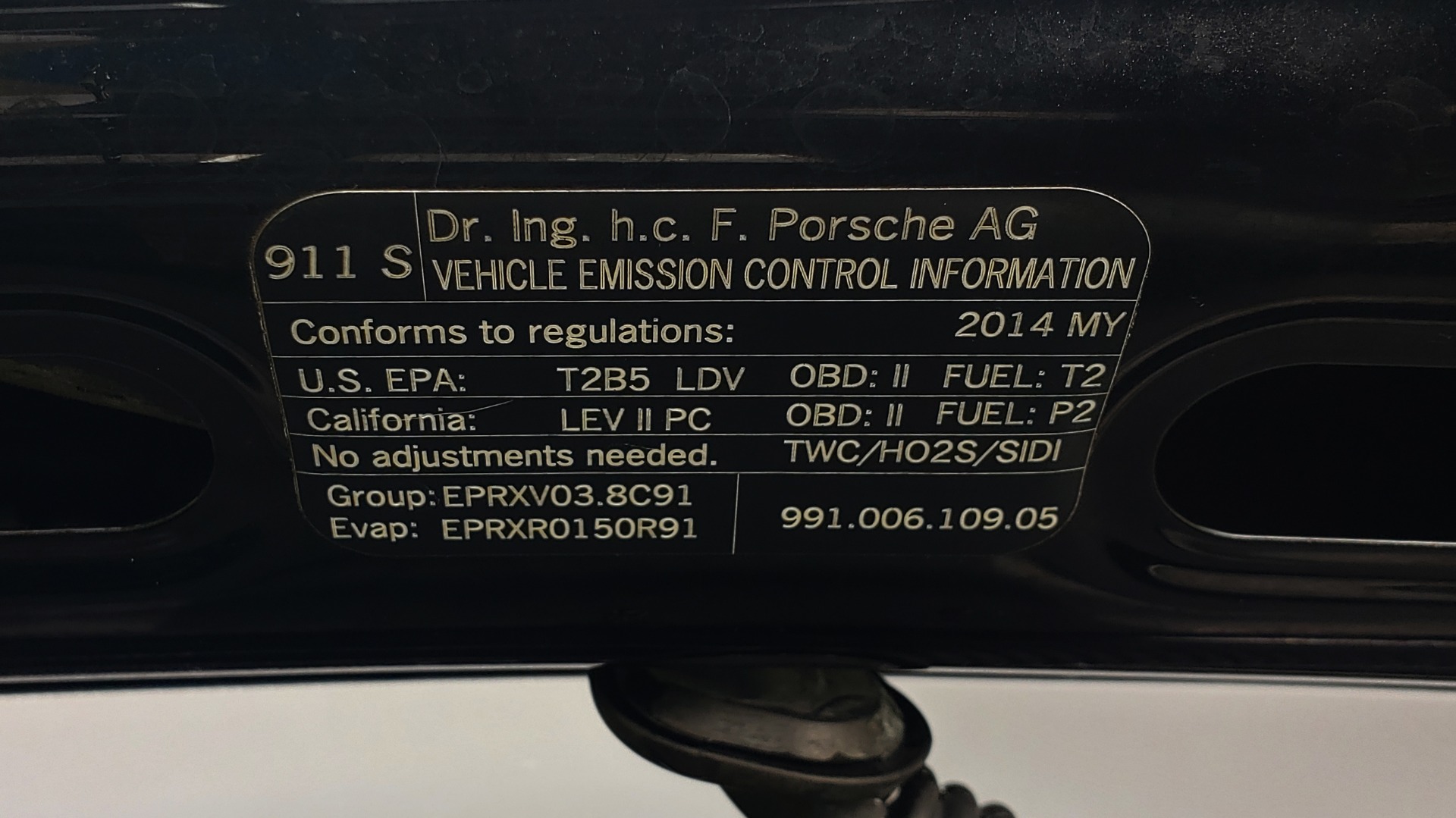 Used 2014 Porsche 911 CARRERA 4S / AWD / 3.8L / PDK / CHRONO / NAV / BOSE / SUNROOF for sale Sold at Formula Imports in Charlotte NC 28227 24