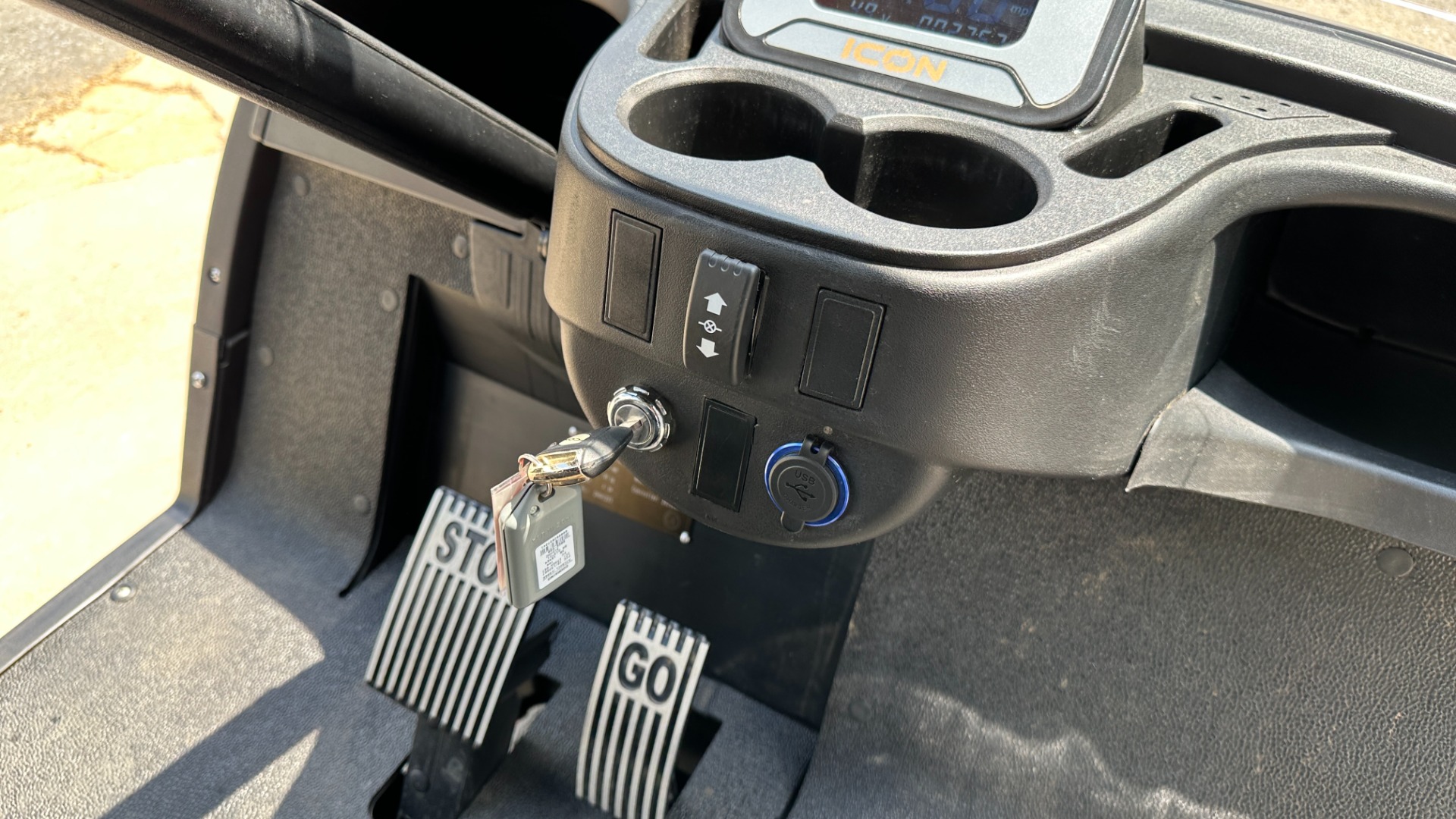 Used 2020 ICON i40L LIFTED / BLUETOOTH STEREO / ELECTRIC / DIGITAL DISPLAY / for sale $9,499 at Formula Imports in Charlotte NC 28227 12