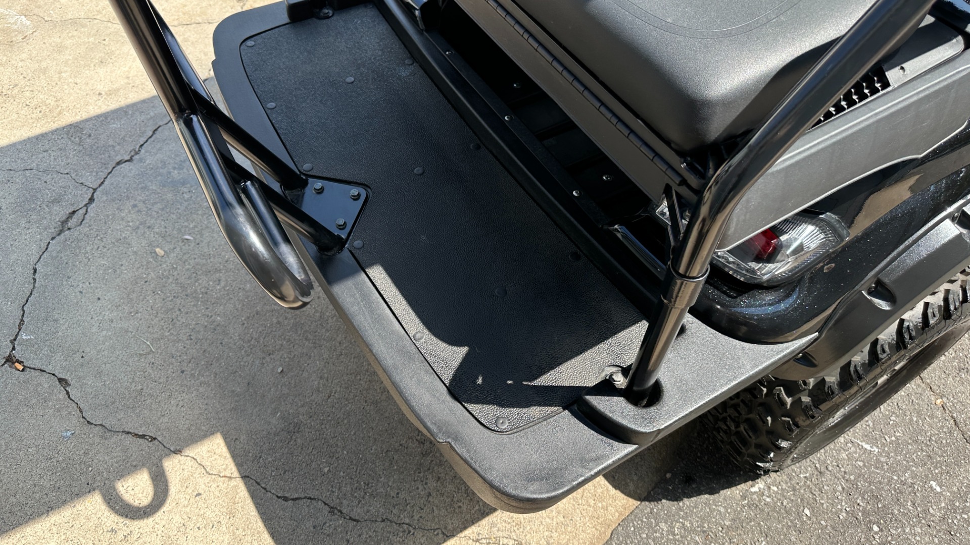 Used 2020 ICON i40L LIFTED / BLUETOOTH STEREO / ELECTRIC / DIGITAL DISPLAY / for sale $9,499 at Formula Imports in Charlotte NC 28227 24