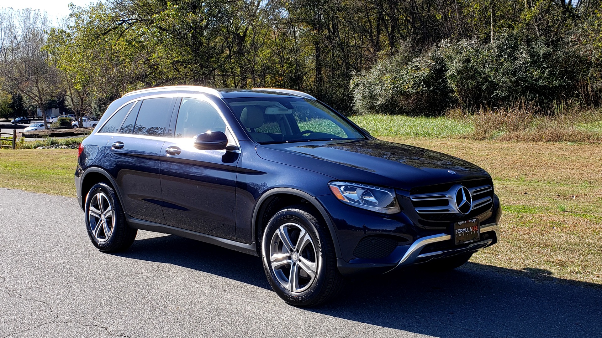 Used 2017 Mercedes-Benz GLC 300 4MATIC / PREM / NAV / KEYLESS-GO / SUNROOF / REARVIEW for sale Sold at Formula Imports in Charlotte NC 28227 4