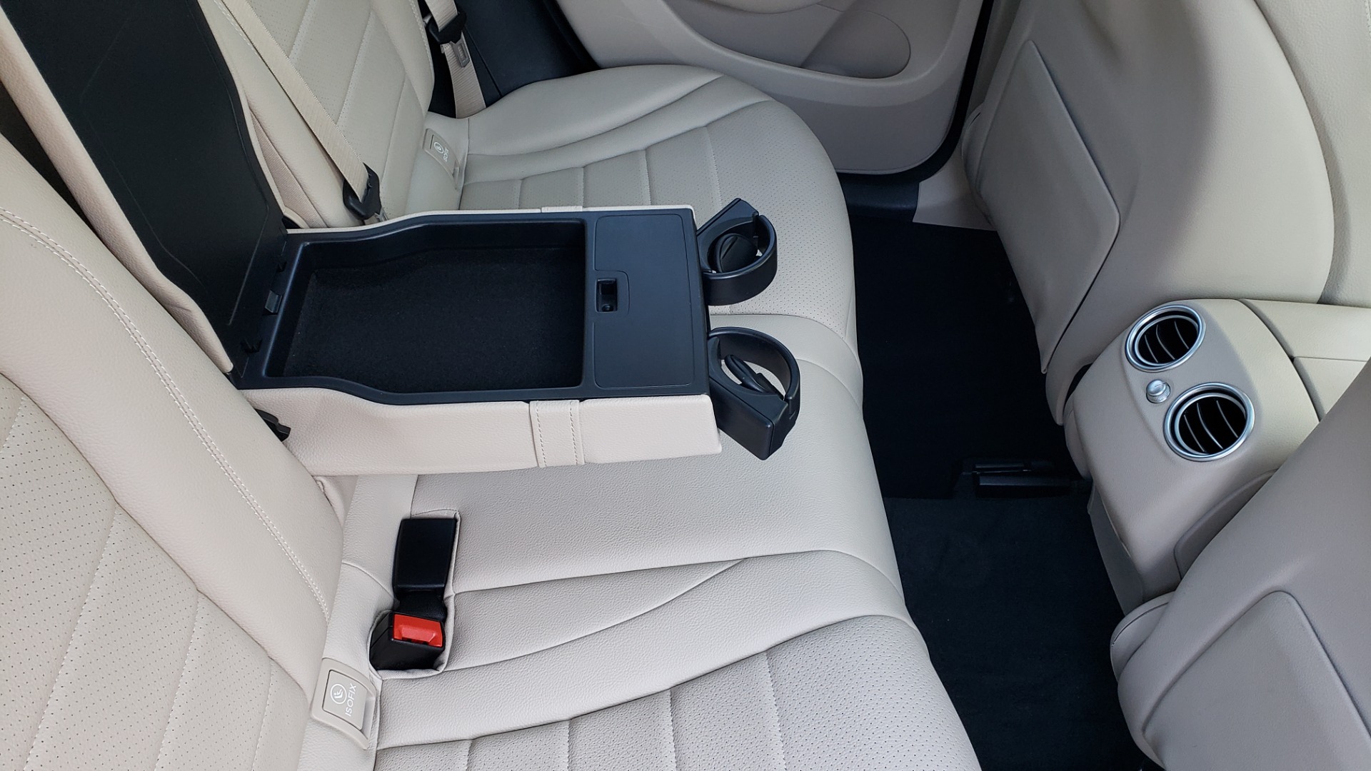 Used 2017 Mercedes-Benz GLC 300 4MATIC / PREM / NAV / KEYLESS-GO / SUNROOF / REARVIEW for sale Sold at Formula Imports in Charlotte NC 28227 68