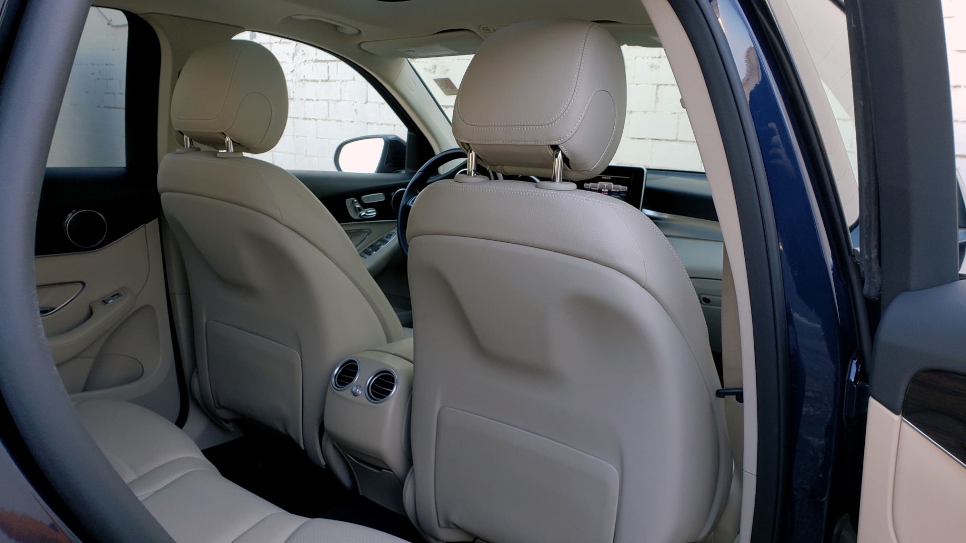 Used 2017 Mercedes-Benz GLC 300 4MATIC / PREM / NAV / KEYLESS-GO / SUNROOF / REARVIEW for sale Sold at Formula Imports in Charlotte NC 28227 69