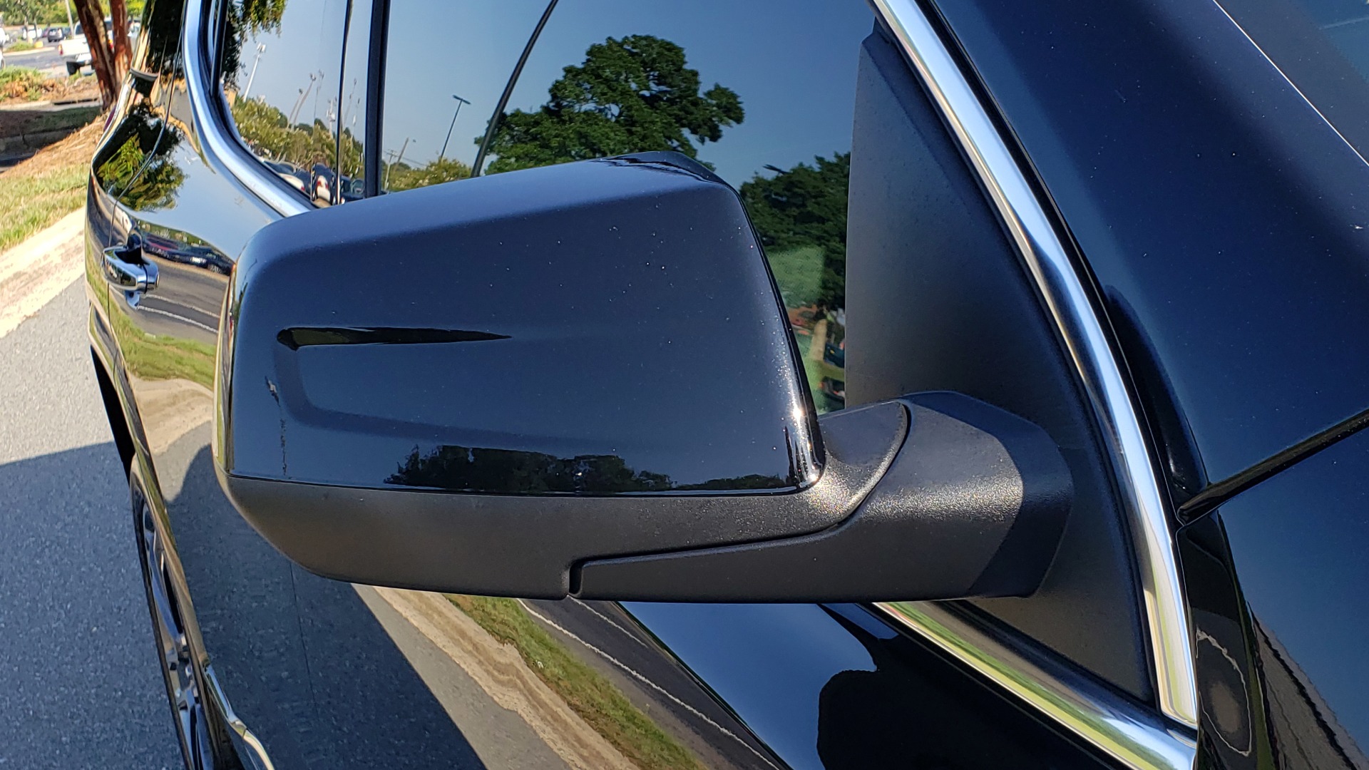 Used 2017 GMC ACADIA DENALI / FWD / NAV / SUNROOF / CAMERA / 3-ROW for sale Sold at Formula Imports in Charlotte NC 28227 25