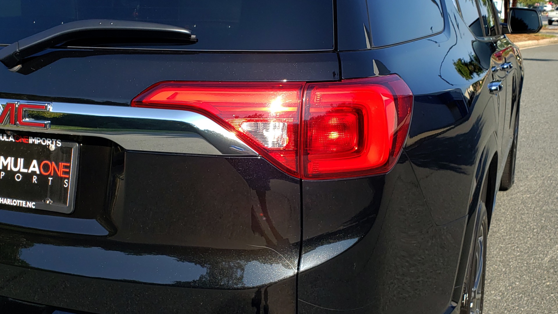 Used 2017 GMC ACADIA DENALI / FWD / NAV / SUNROOF / CAMERA / 3-ROW for sale Sold at Formula Imports in Charlotte NC 28227 30