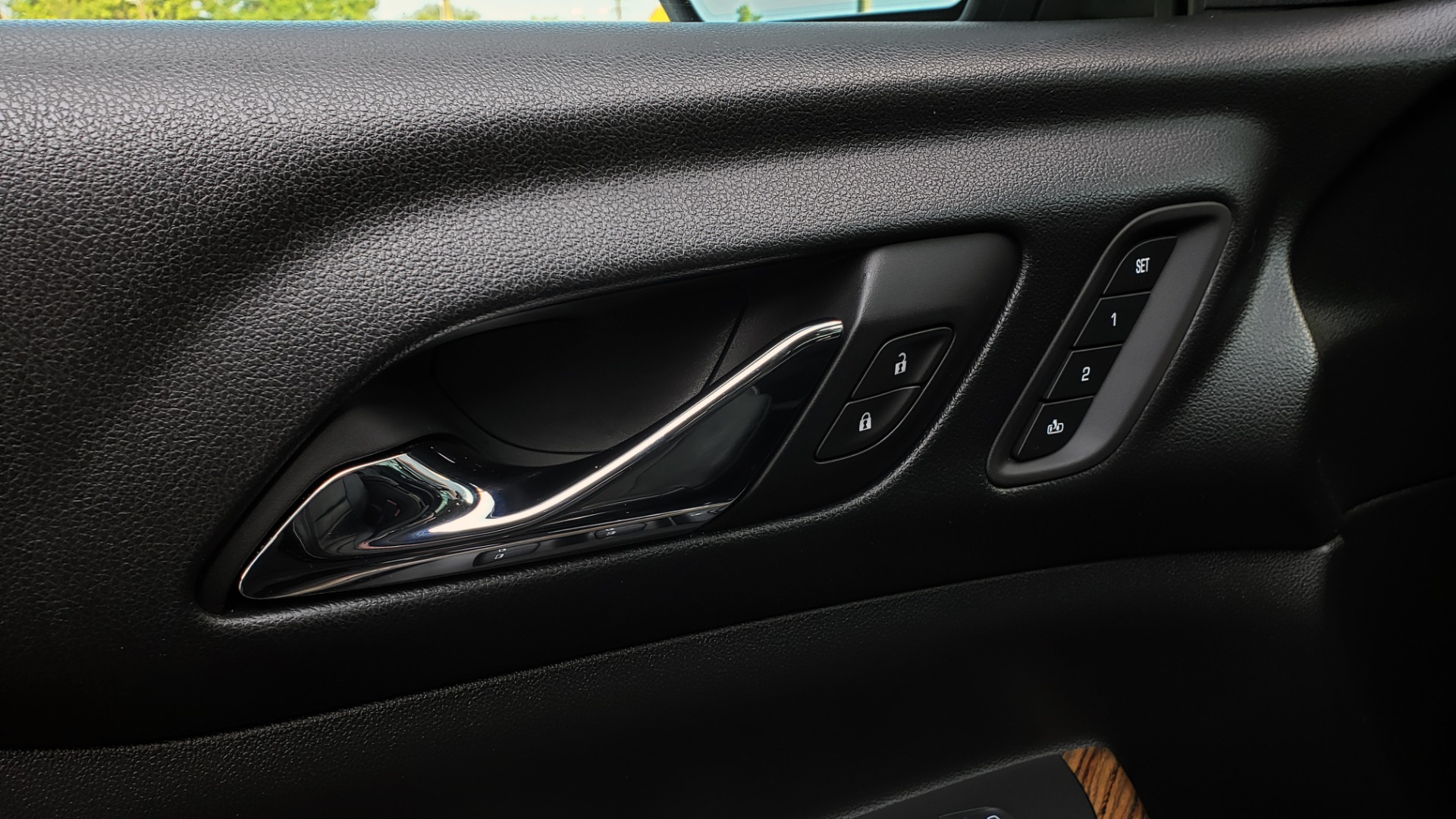 Used 2017 GMC ACADIA DENALI / FWD / NAV / SUNROOF / CAMERA / 3-ROW for sale Sold at Formula Imports in Charlotte NC 28227 38