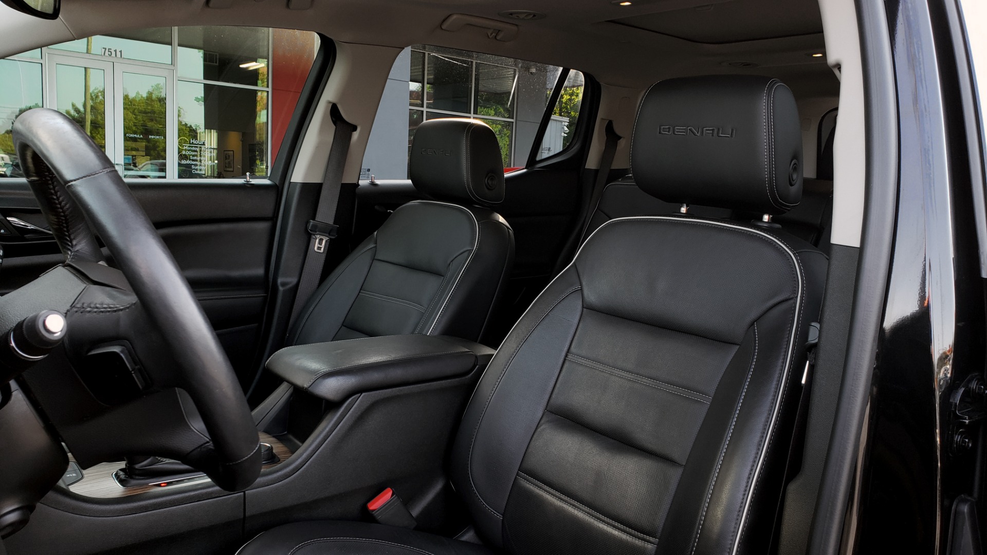 Used 2017 GMC ACADIA DENALI / FWD / NAV / SUNROOF / CAMERA / 3-ROW for sale Sold at Formula Imports in Charlotte NC 28227 42