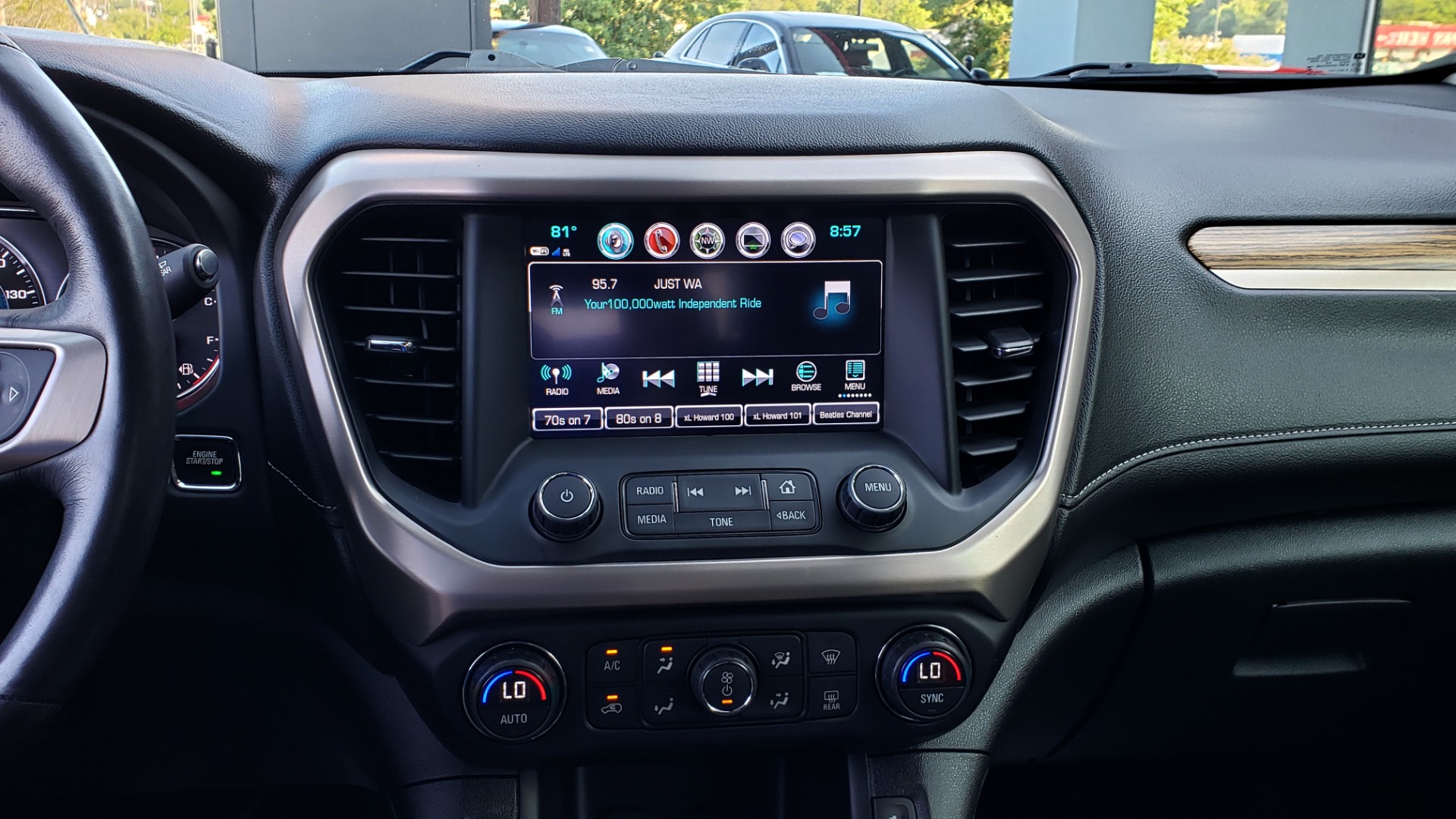 Used 2017 GMC ACADIA DENALI / FWD / NAV / SUNROOF / CAMERA / 3-ROW for sale Sold at Formula Imports in Charlotte NC 28227 47