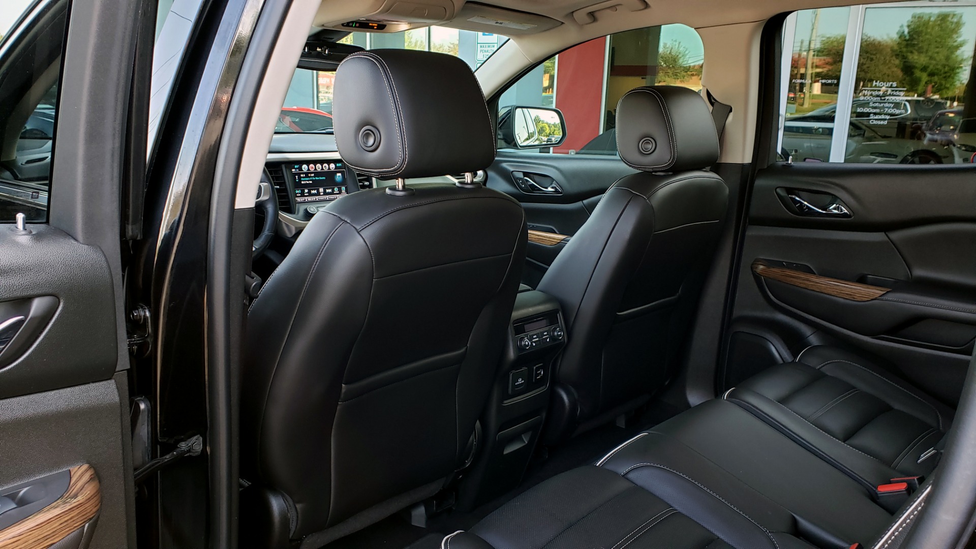 Used 2017 GMC ACADIA DENALI / FWD / NAV / SUNROOF / CAMERA / 3-ROW for sale Sold at Formula Imports in Charlotte NC 28227 63