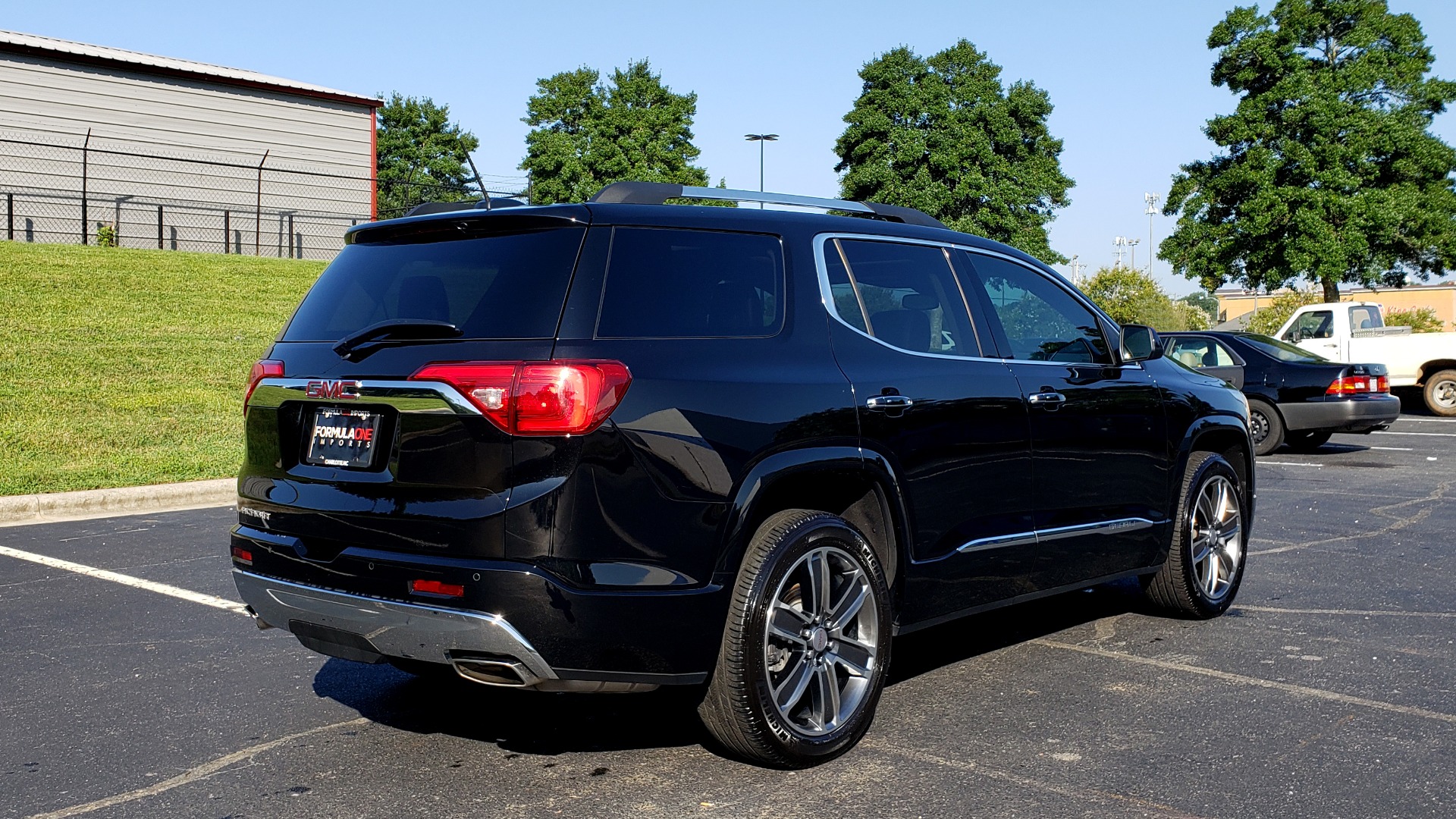 Used 2017 GMC ACADIA DENALI / FWD / NAV / SUNROOF / CAMERA / 3-ROW for sale Sold at Formula Imports in Charlotte NC 28227 8
