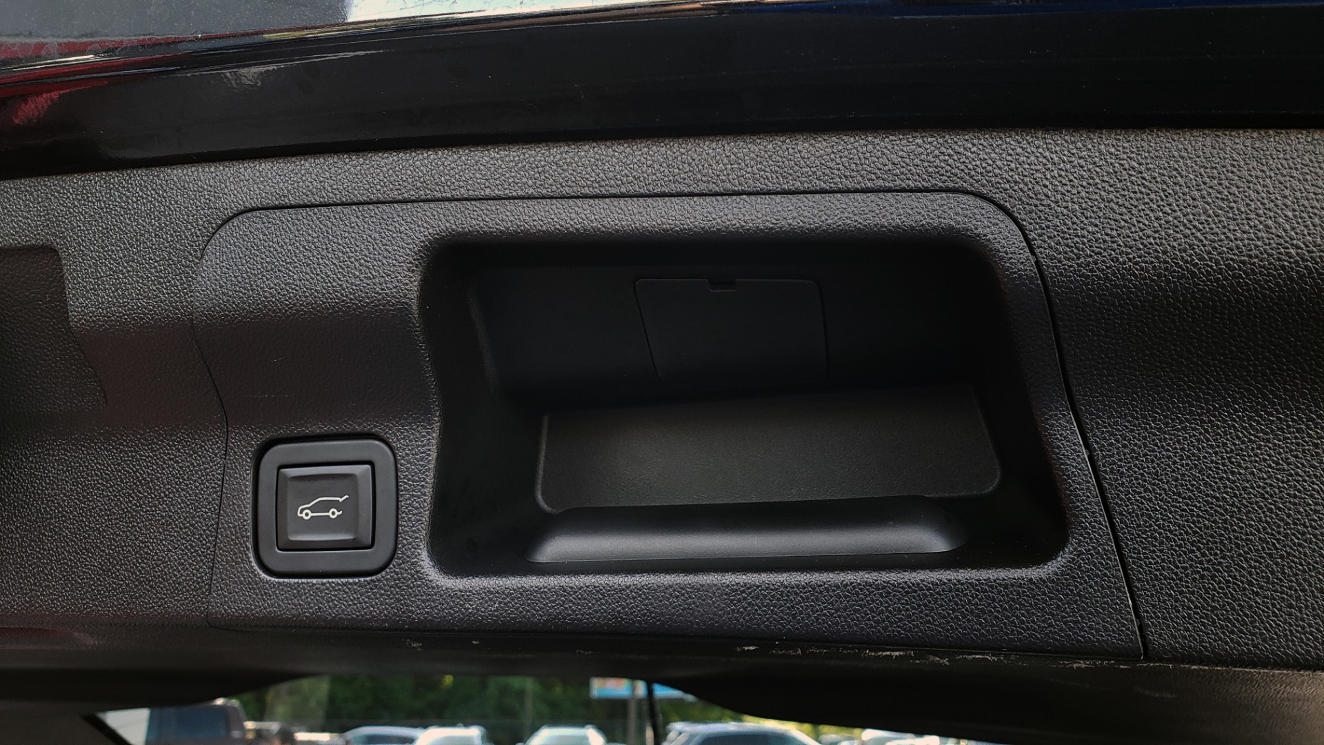 Used 2017 GMC ACADIA DENALI / FWD / NAV / SUNROOF / CAMERA / 3-ROW for sale Sold at Formula Imports in Charlotte NC 28227 91