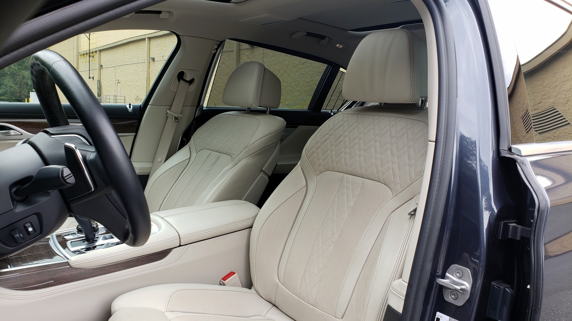 Used 2016 BMW 7 SERIES 750I EXEC PKG / DRVR ASST PLUS / CLD WTHR / SKY LOUNGE ROOF for sale Sold at Formula Imports in Charlotte NC 28227 34