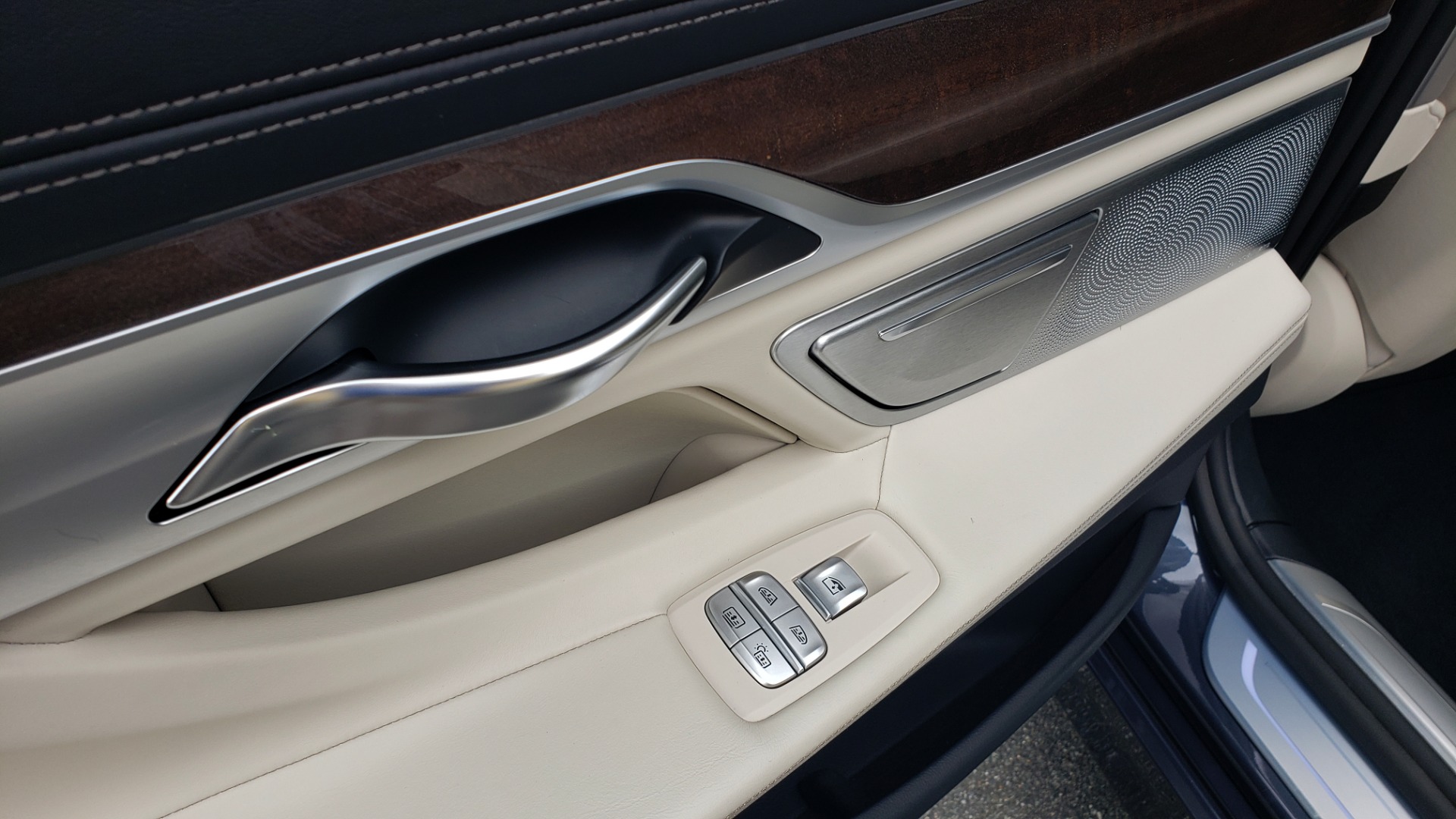 Used 2016 BMW 7 SERIES 750I EXEC PKG / DRVR ASST PLUS / CLD WTHR / SKY LOUNGE ROOF for sale Sold at Formula Imports in Charlotte NC 28227 61