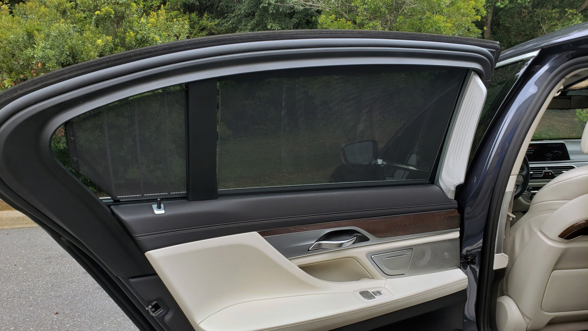 Used 2016 BMW 7 SERIES 750I EXEC PKG / DRVR ASST PLUS / CLD WTHR / SKY LOUNGE ROOF for sale Sold at Formula Imports in Charlotte NC 28227 62