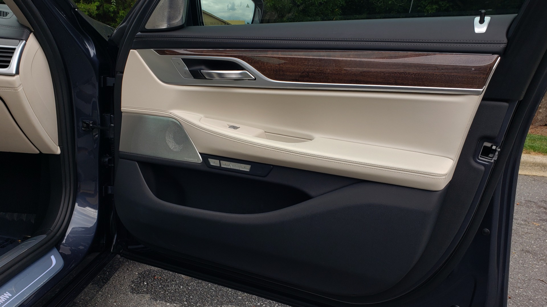 Used 2016 BMW 7 SERIES 750I EXEC PKG / DRVR ASST PLUS / CLD WTHR / SKY LOUNGE ROOF for sale Sold at Formula Imports in Charlotte NC 28227 66