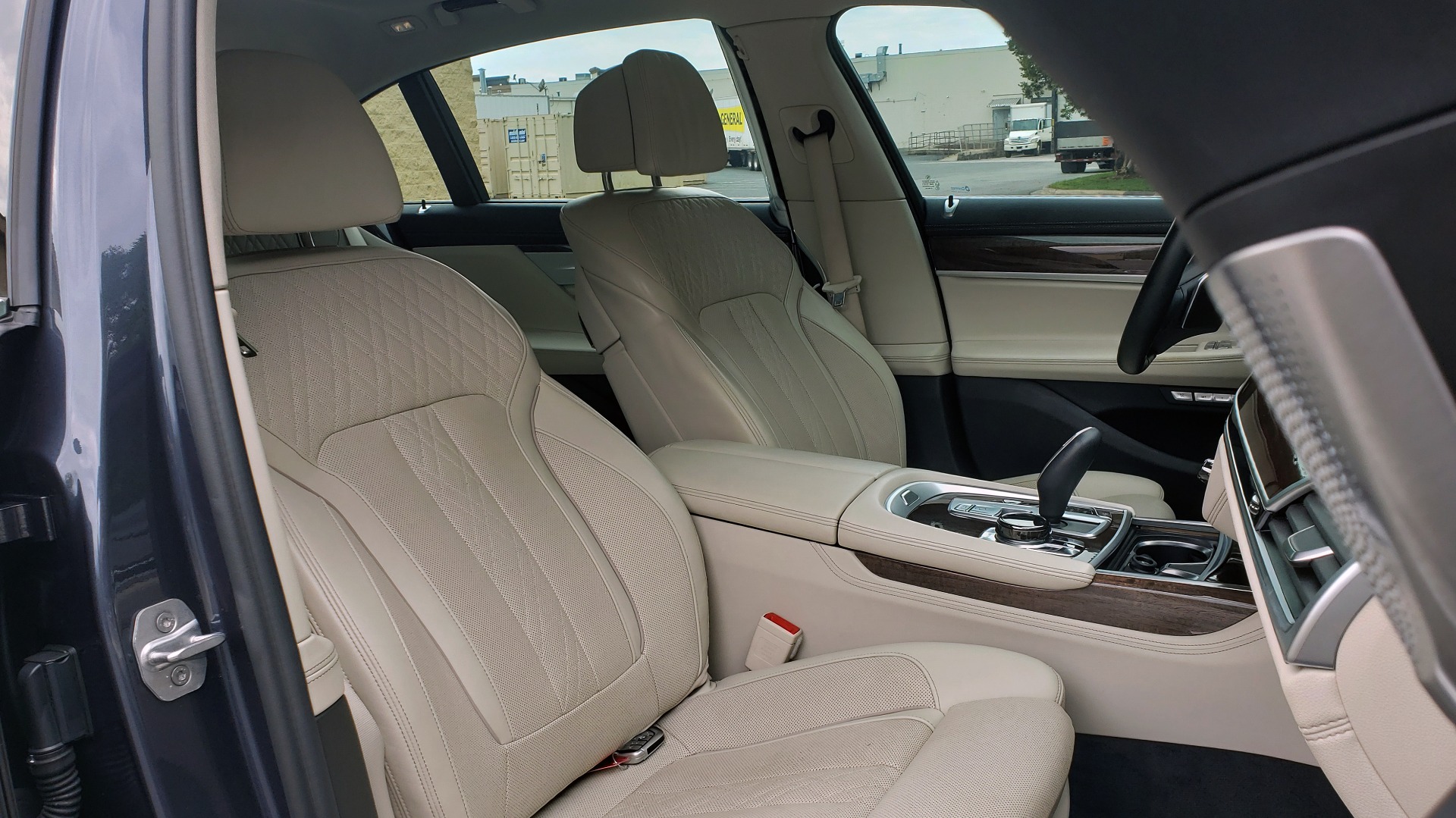Used 2016 BMW 7 SERIES 750I EXEC PKG / DRVR ASST PLUS / CLD WTHR / SKY LOUNGE ROOF for sale Sold at Formula Imports in Charlotte NC 28227 71