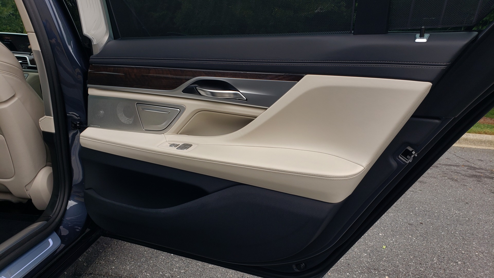 Used 2016 BMW 7 SERIES 750I EXEC PKG / DRVR ASST PLUS / CLD WTHR / SKY LOUNGE ROOF for sale Sold at Formula Imports in Charlotte NC 28227 73